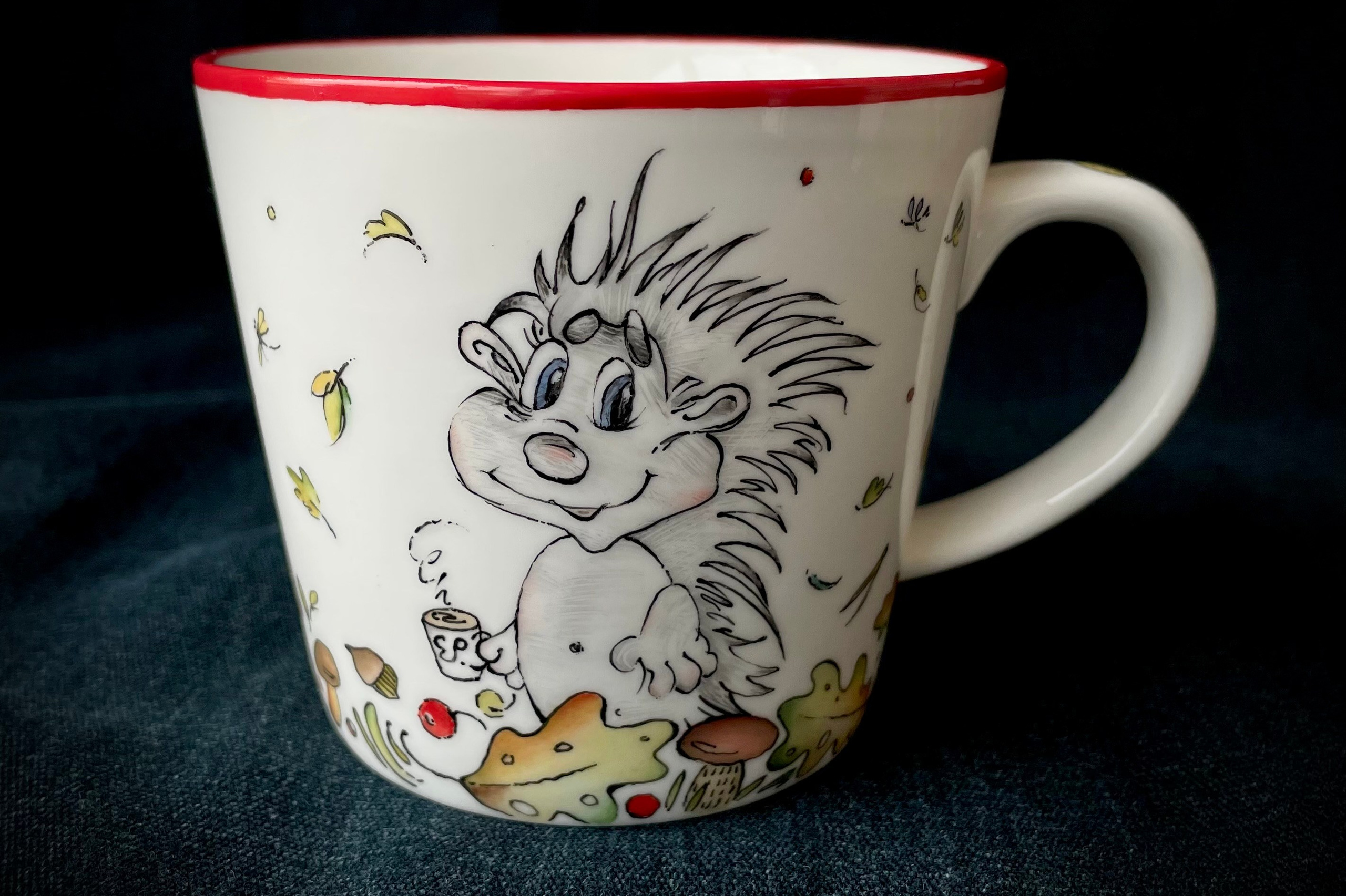 Роспись фарфора на заказ в Санкт-Петербурге. Детская посуда на заказ по вашему рисунку