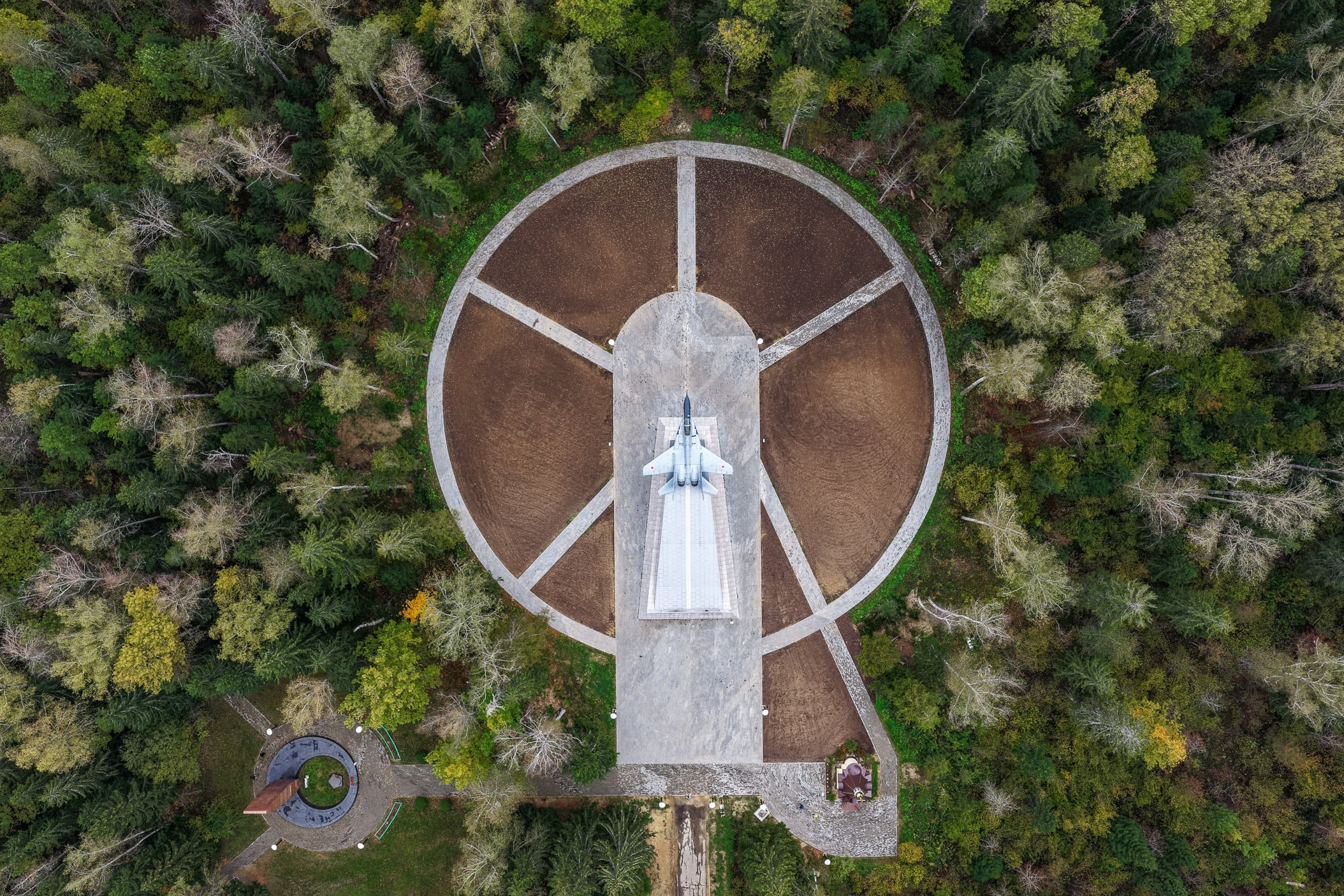 Фотограф Алексей Кознев — групповой портрет четвертого класса в школе.