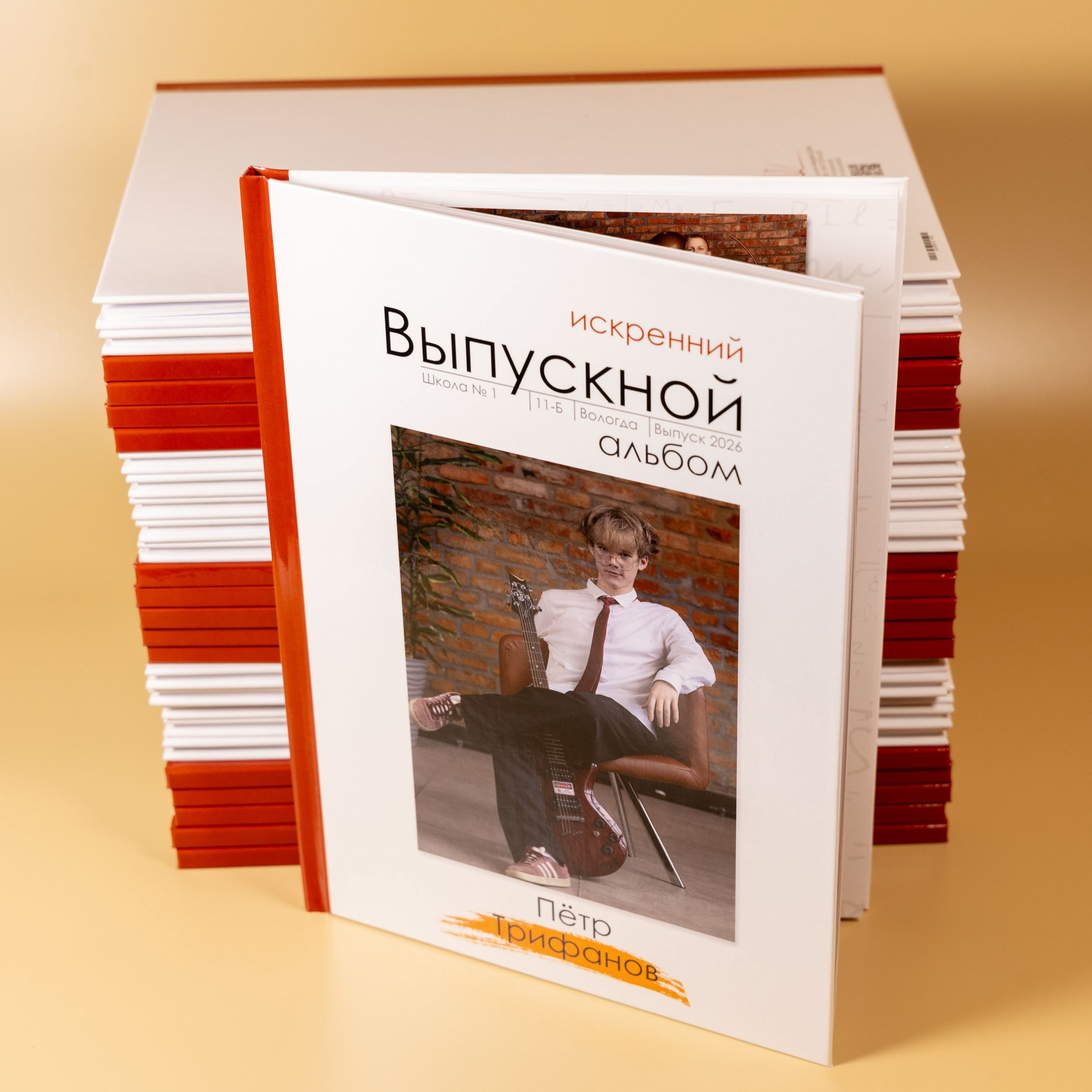 Большие выпускные фотокниги для 9 и 11 классов в Вологде | Фотополка