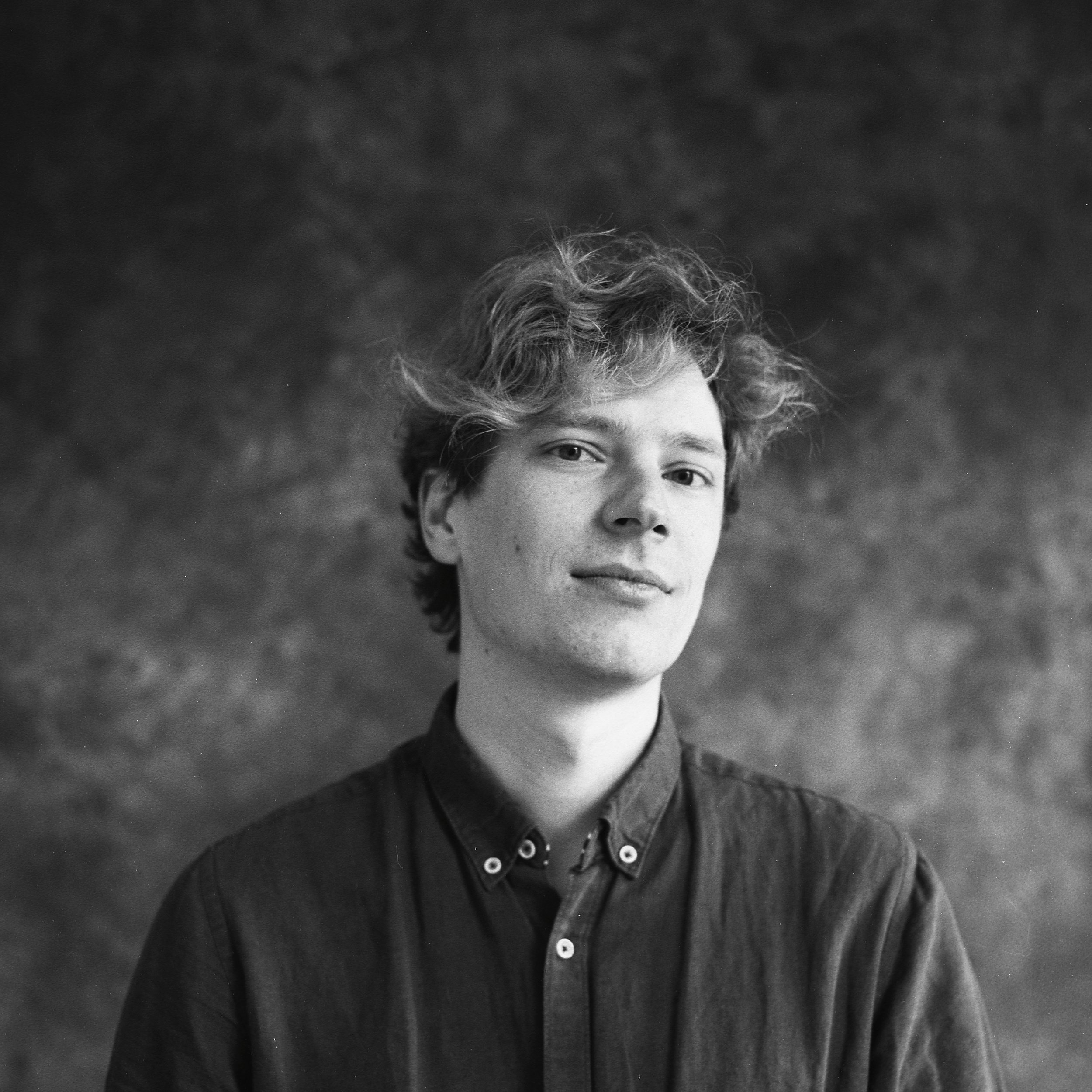 «TELL ME YOUR STORY». Polina Soyref, portrait photographer