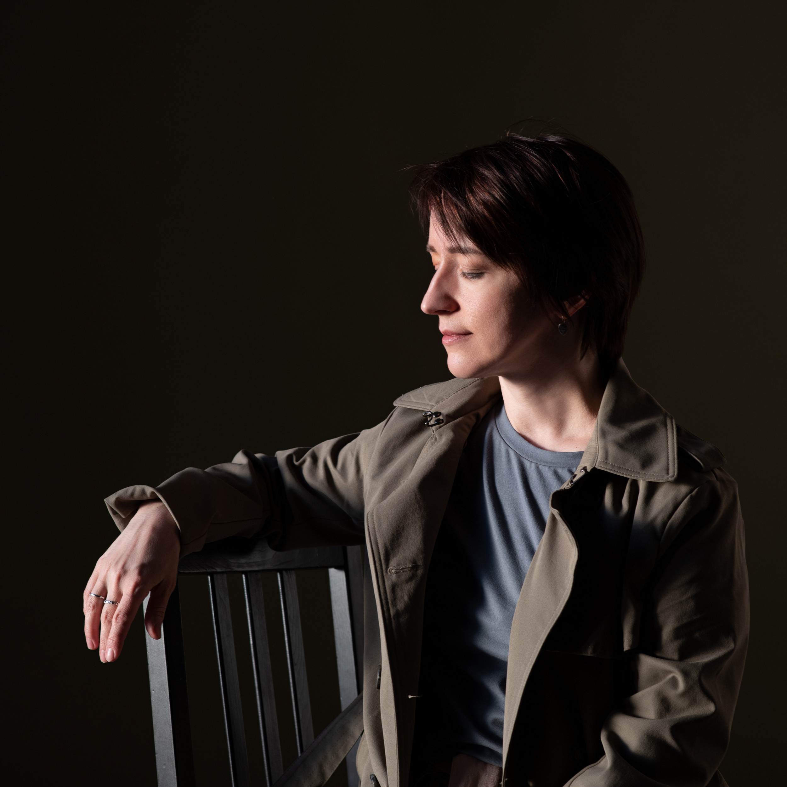 Контакты фотографа Елены Манжелей. Выпускные альбомы для школьников в Череповце