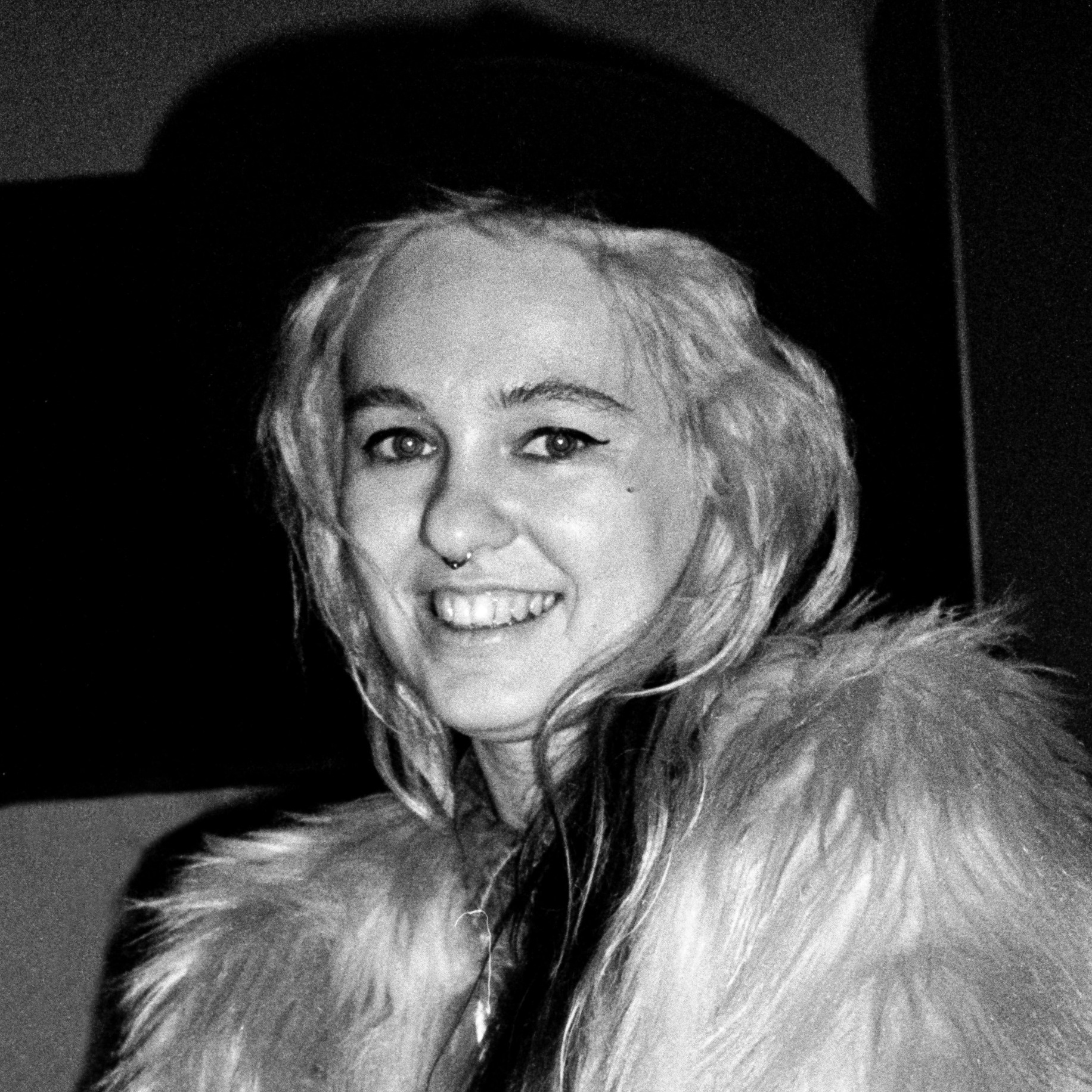 DD Media это стилист Дарья Копылова и фотограф Димы Птицын. Интерьерный фотограф Дима Птицын и стилист Дарья Копылова