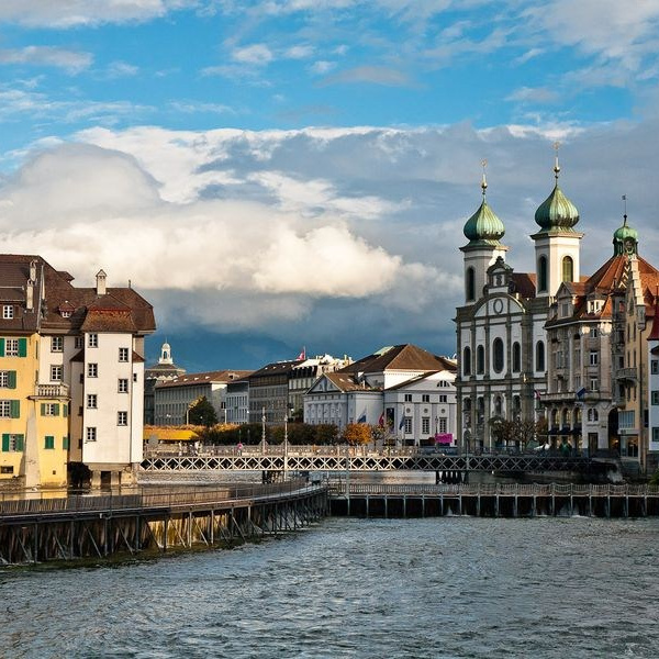 PLACES FOR PHOTOS. Photographer in Interlaken area