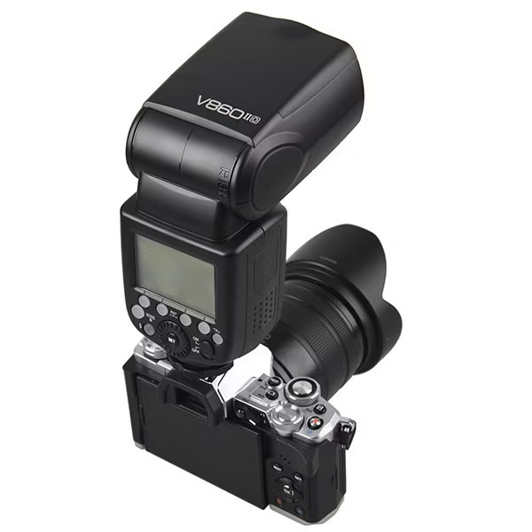 Вспышка накамерная Вспышка накамерная Godox Ving V860IIIC TTL для Canon. Свадебный видеограф и свадебный фотограф в Самаре Олег Слеб