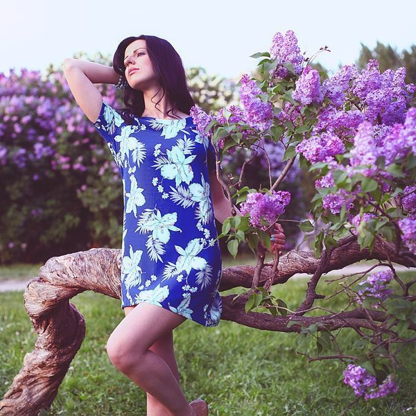 РЕКОМЕНДАЦИИ ПО ВЫБОРУ ЖЕНСКОГО ОБРАЗА ДЛЯ ВЕСЕННЕЙ ФОТОСЕССИИ В ЦВЕТУЩИХ САДАХ