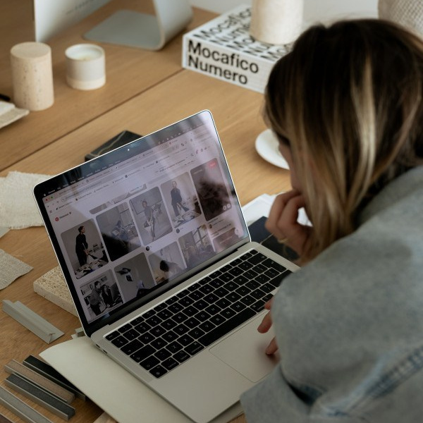 Курс бренд-менеджмента с нуля: обучение профессии за 8 недель | Александра Дмитриева