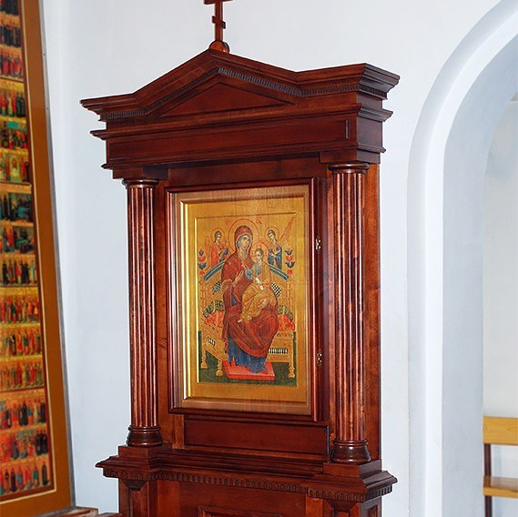 Киоты напольные. Стильная домашняя мебель