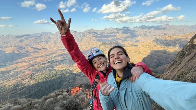 Цараноро делает тебя сильнее уже тем, что ты туда идёшь. “Steel Angel”: women’s climbing award