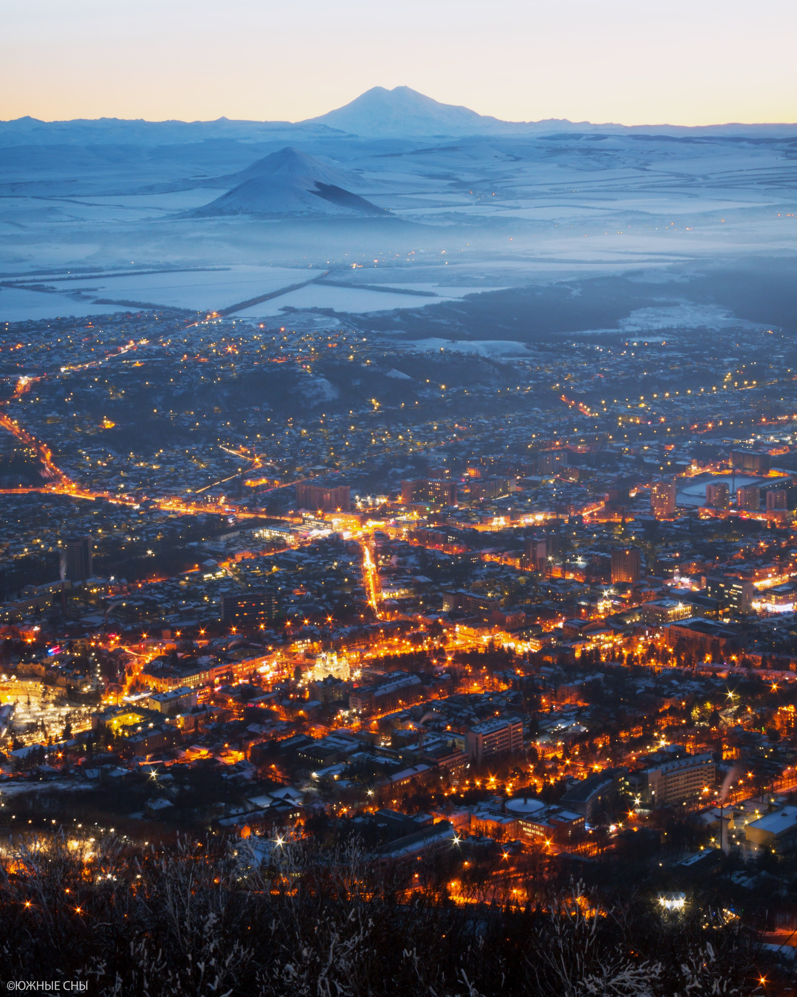 Атмосфера вечернего Пятигорска