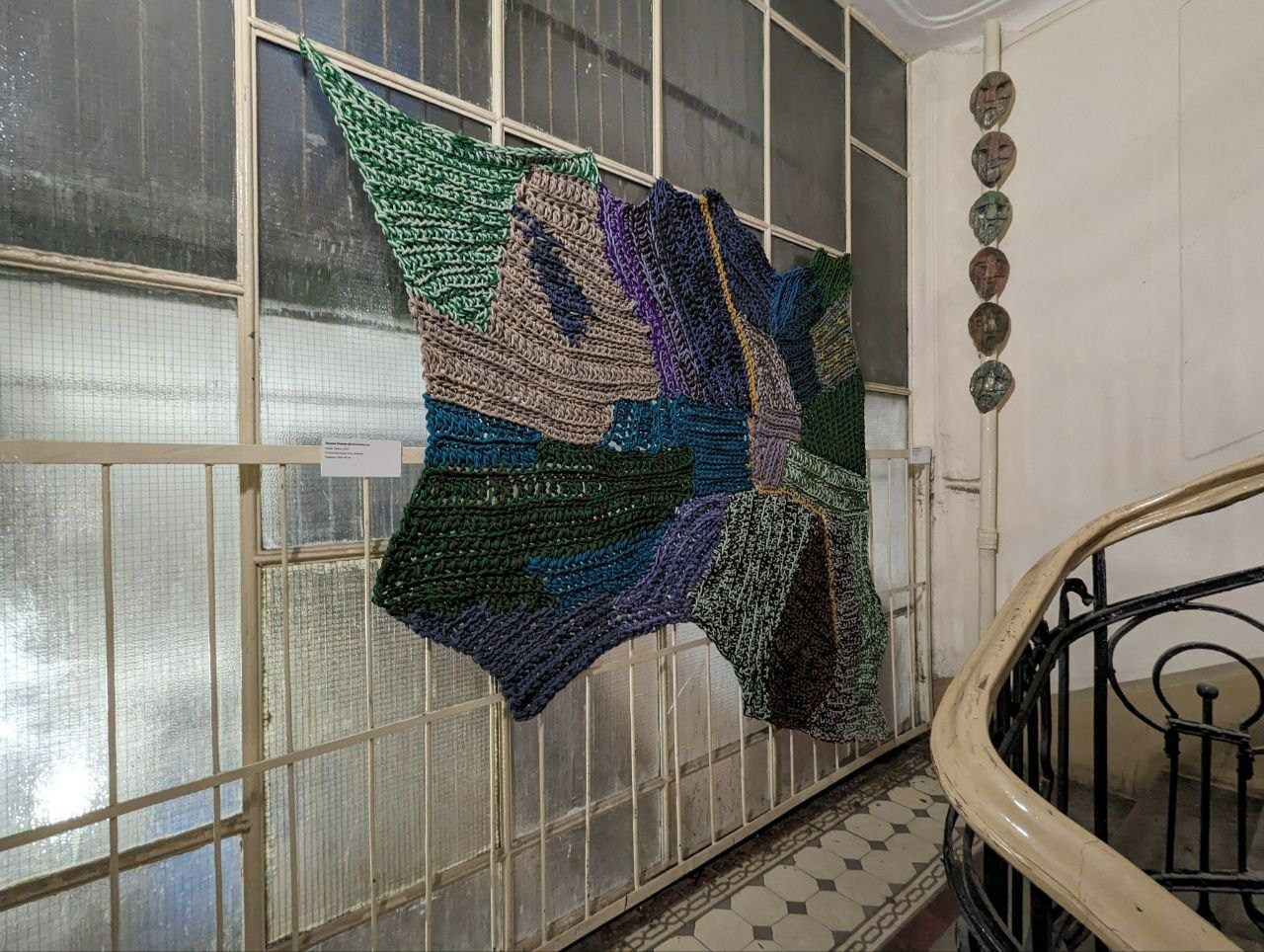 Выставка в парадной: ОРАНЖЕРЕЯ (СПб)