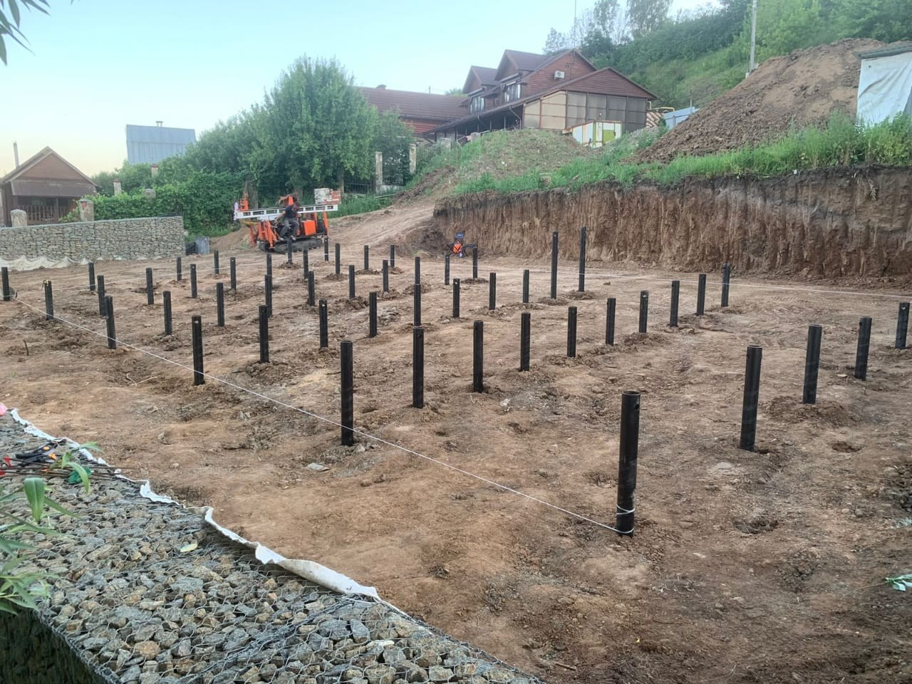 Монтаж винтовых свай под ключ от ГК "Быстродом"