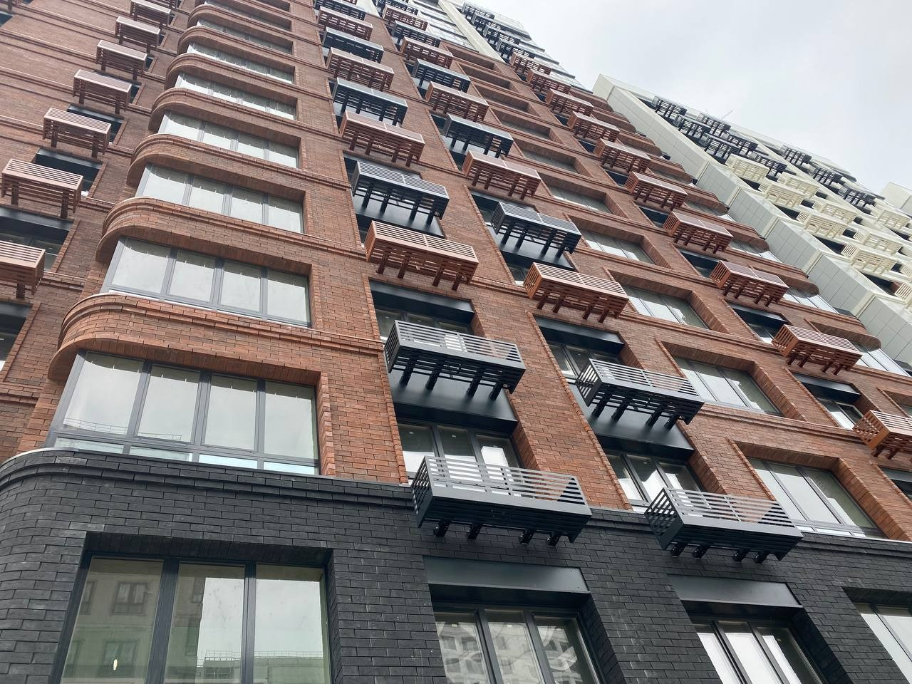 Навесной вентилируемый фасад Борисовские Мануфактуры