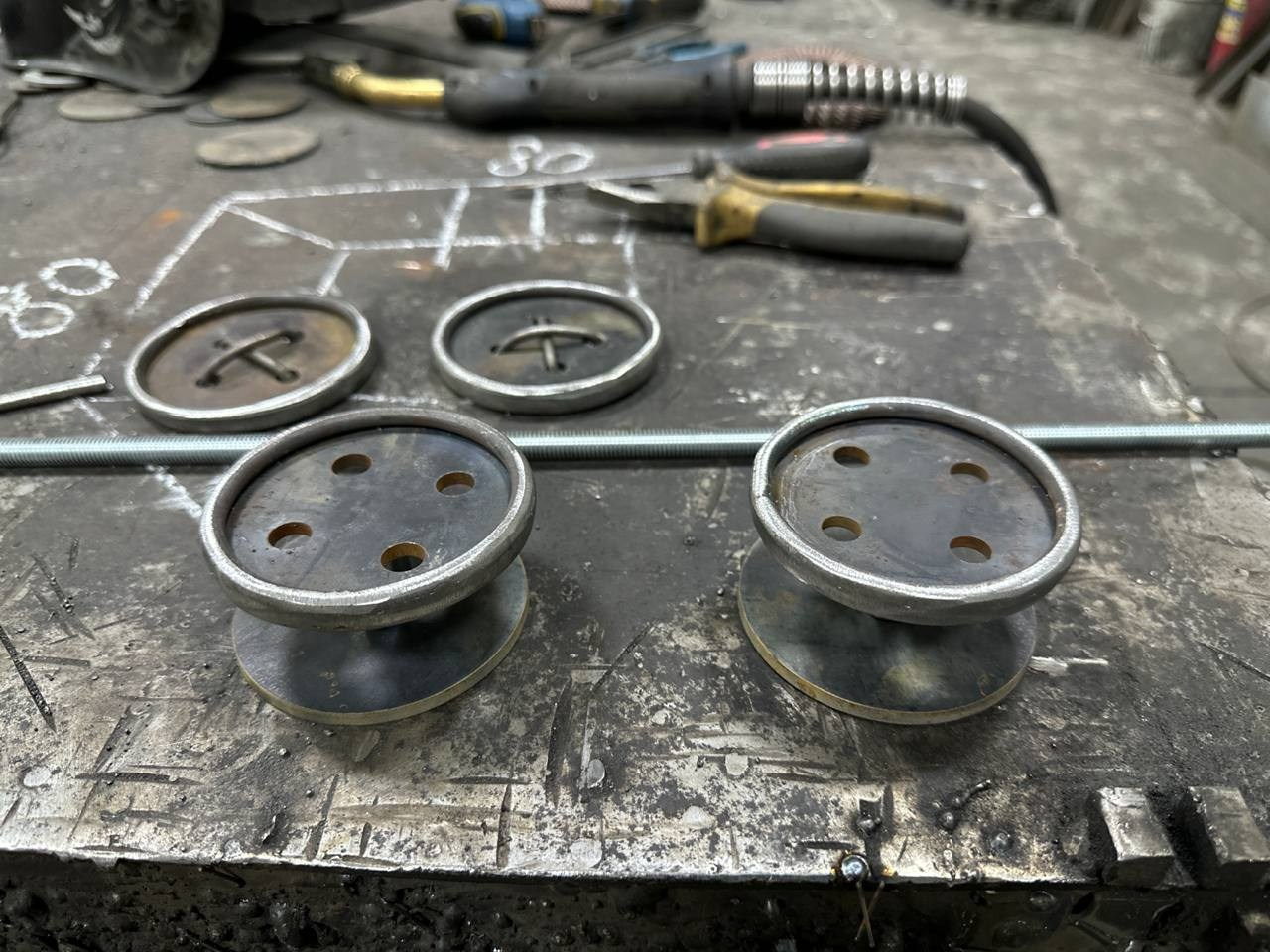 В наличии. MAAC_GALLERY-компания по производству различных изделий