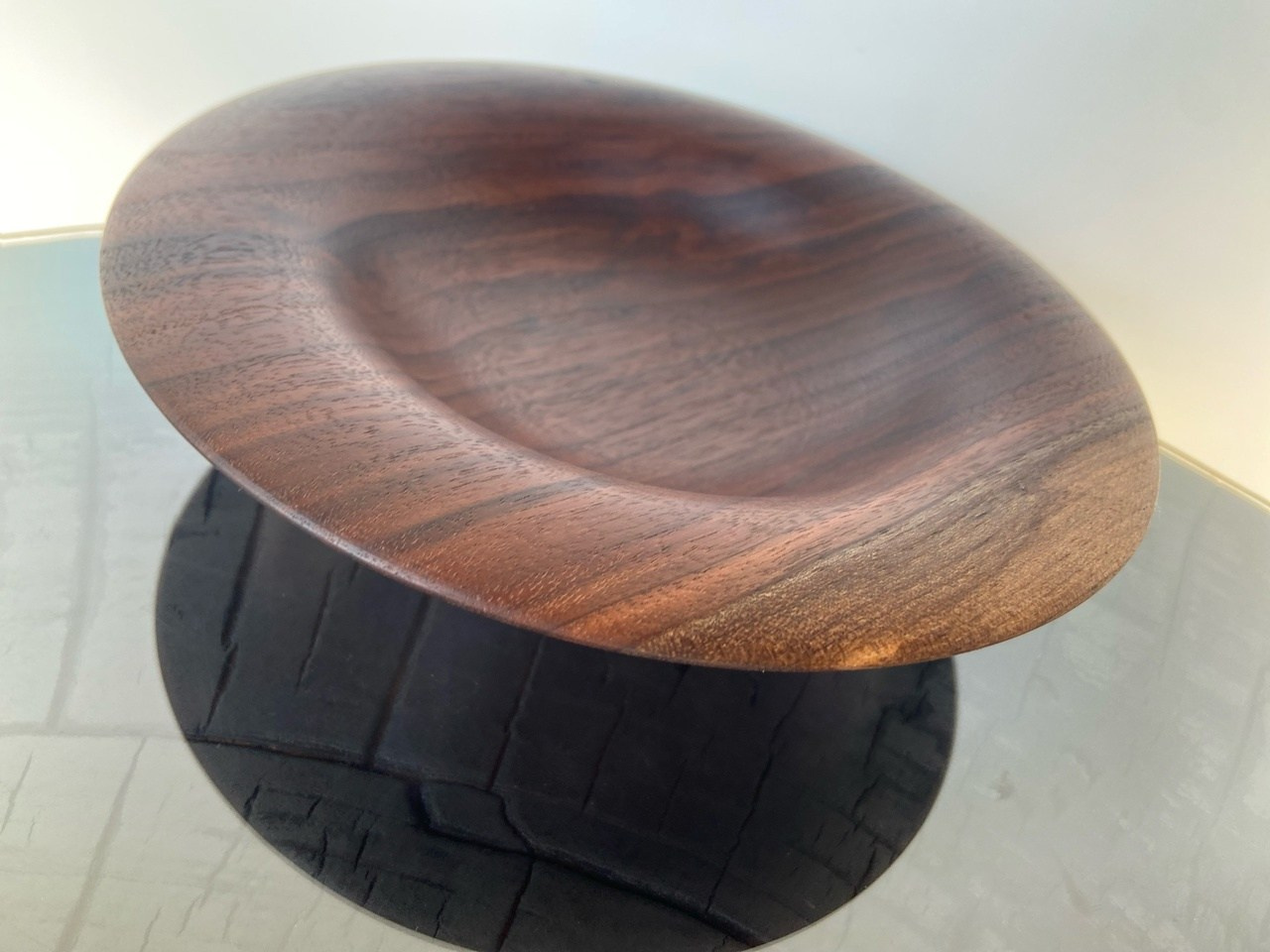 Авторская посуда и предметы интерьера из дерева. Арт-объекты для стен. Авторские картины, панно, часы и портреты по фото