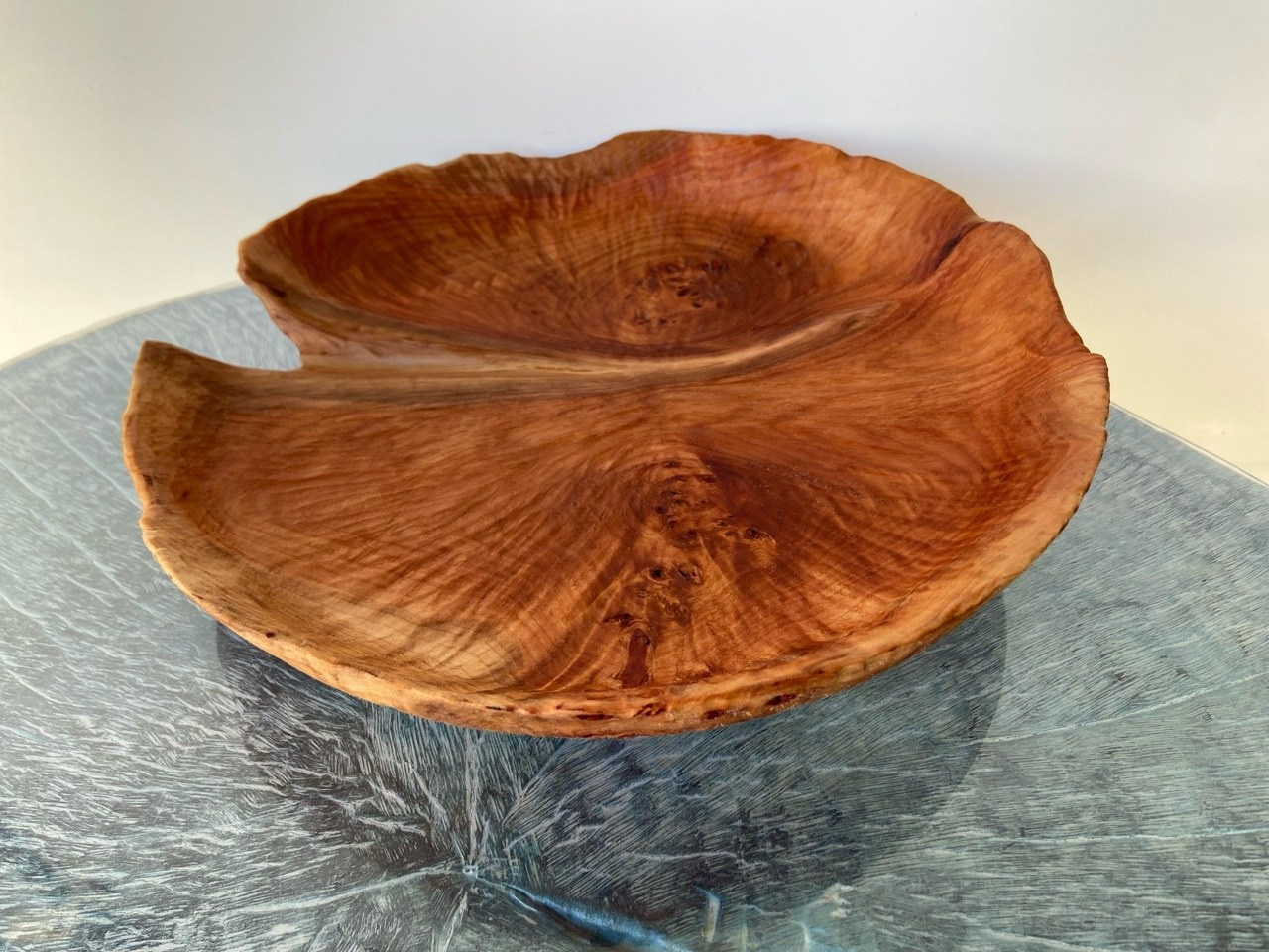 Авторская посуда и предметы интерьера из дерева. Арт-объекты для стен. Авторские картины, панно, часы и портреты по фото