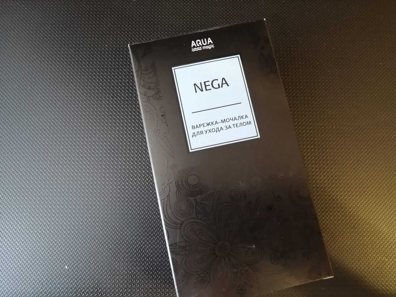 Передняя сторона упаковки варежки-мочалки Nega