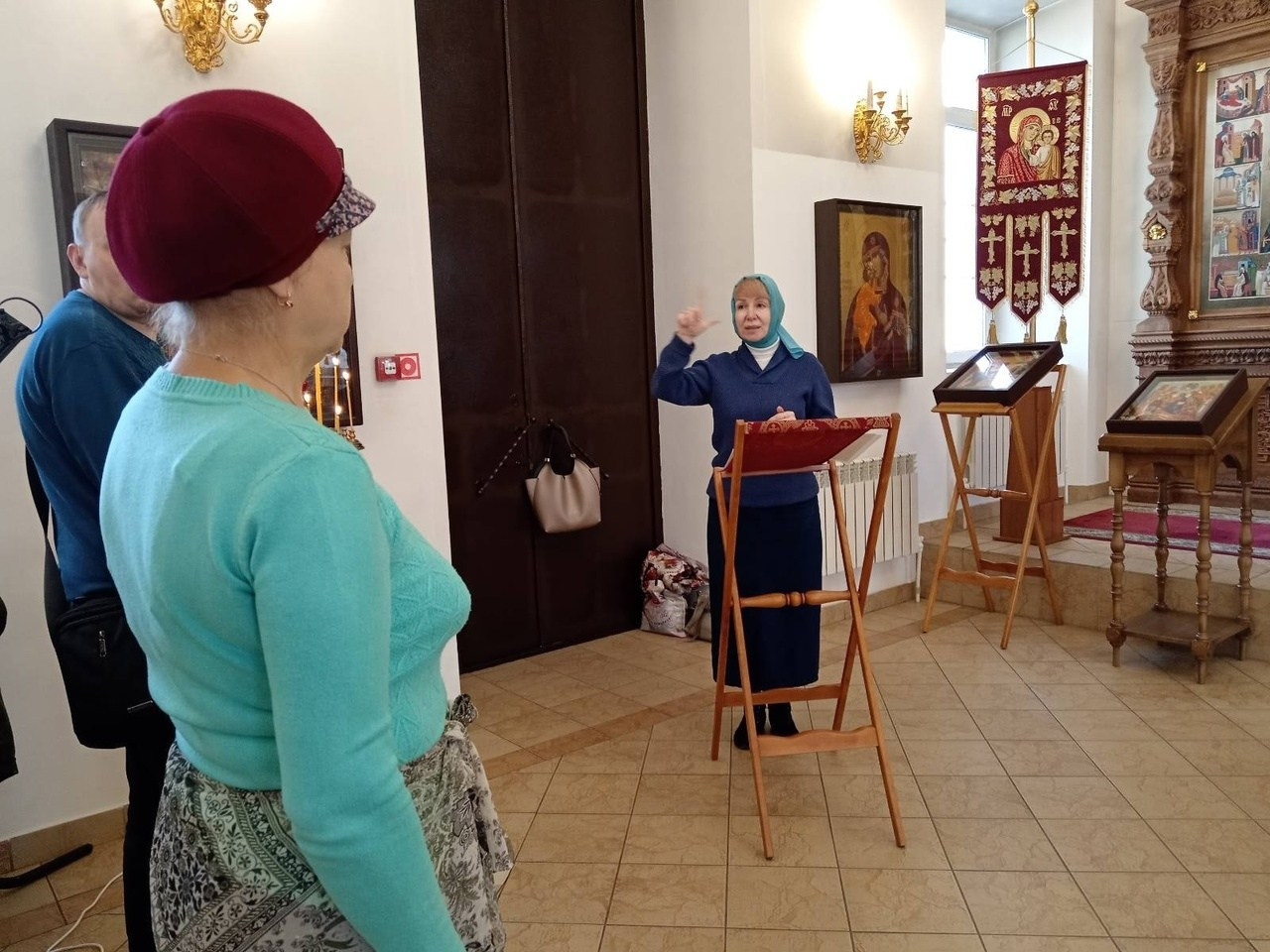 В храме новомучеников Саратовских совершено богослужение с сурдопереводом. Северное благочиние Саратовской епархии