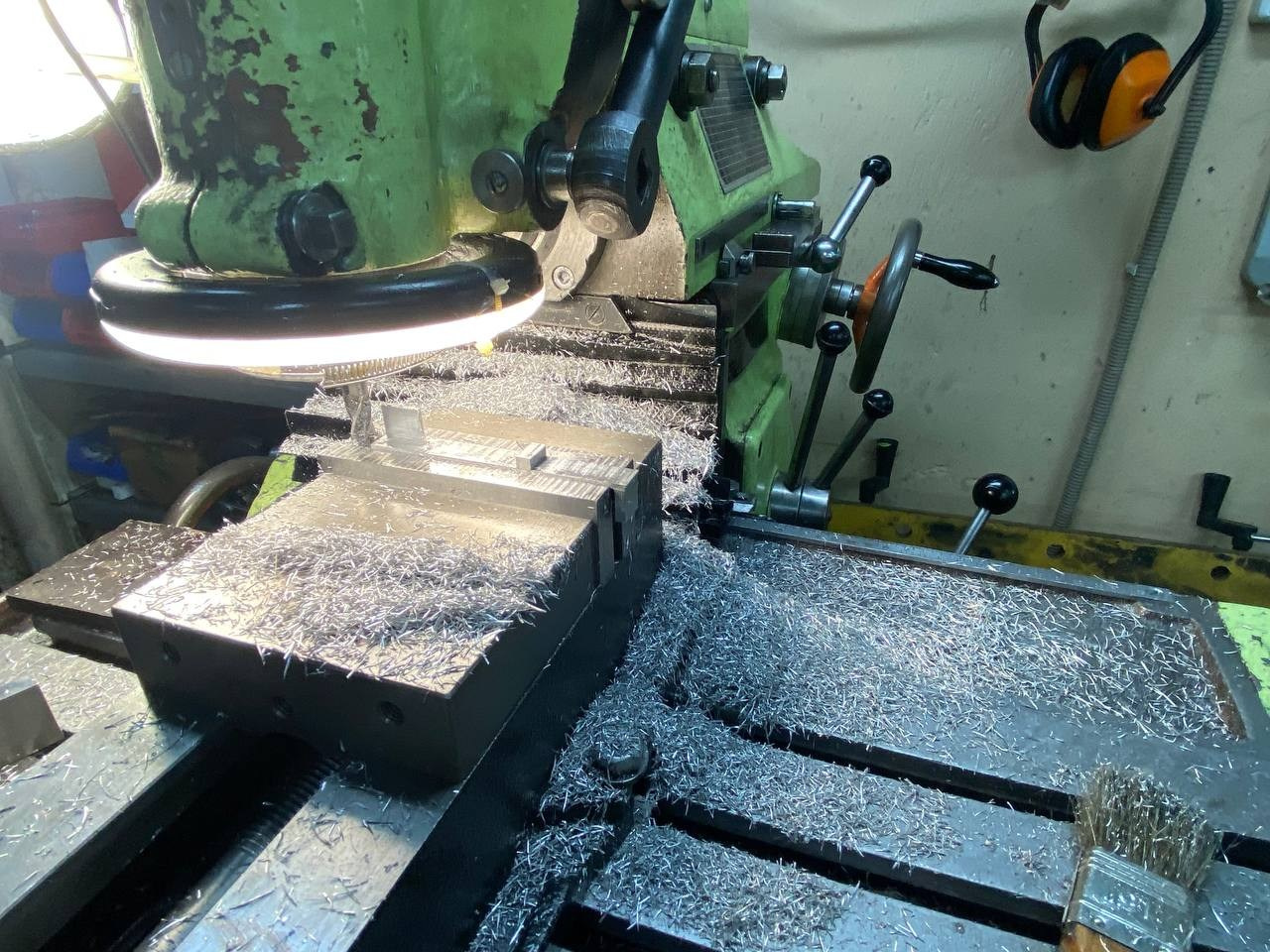 Страйкбольный АС ВАЛ в тюнинге на заказ. Страйкбольная мастерская Бигич Воркшоп