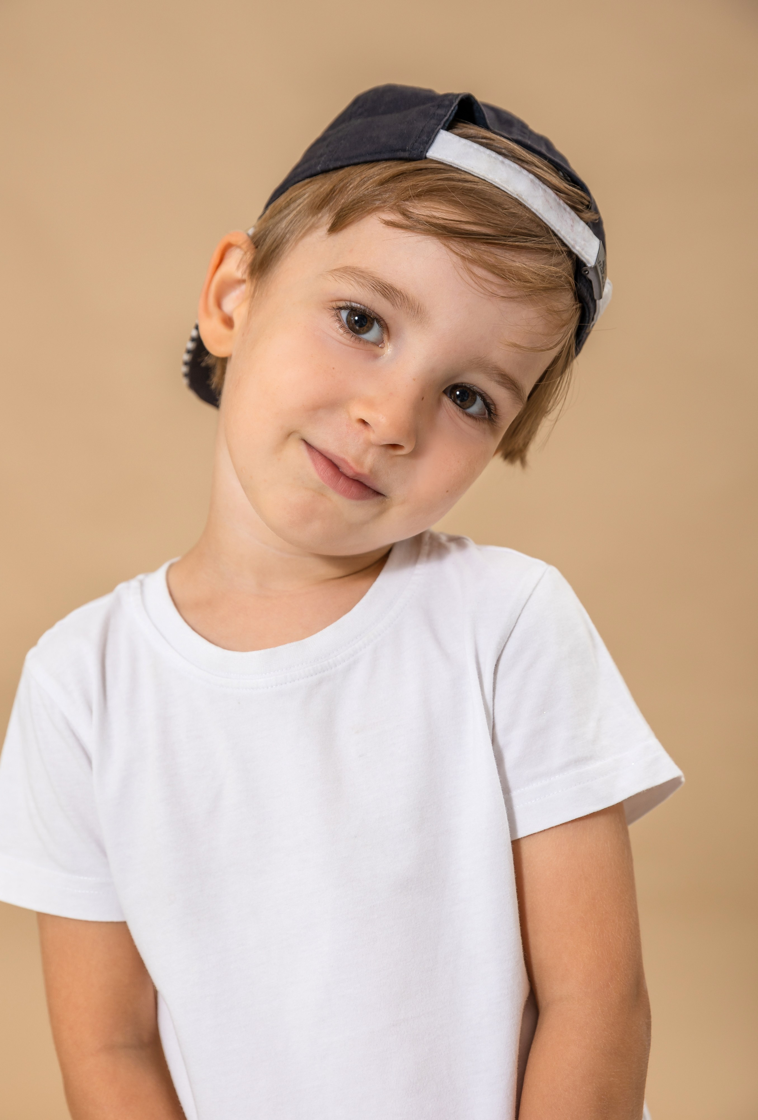 База моделей. Модельное Агентство Alma Model Management