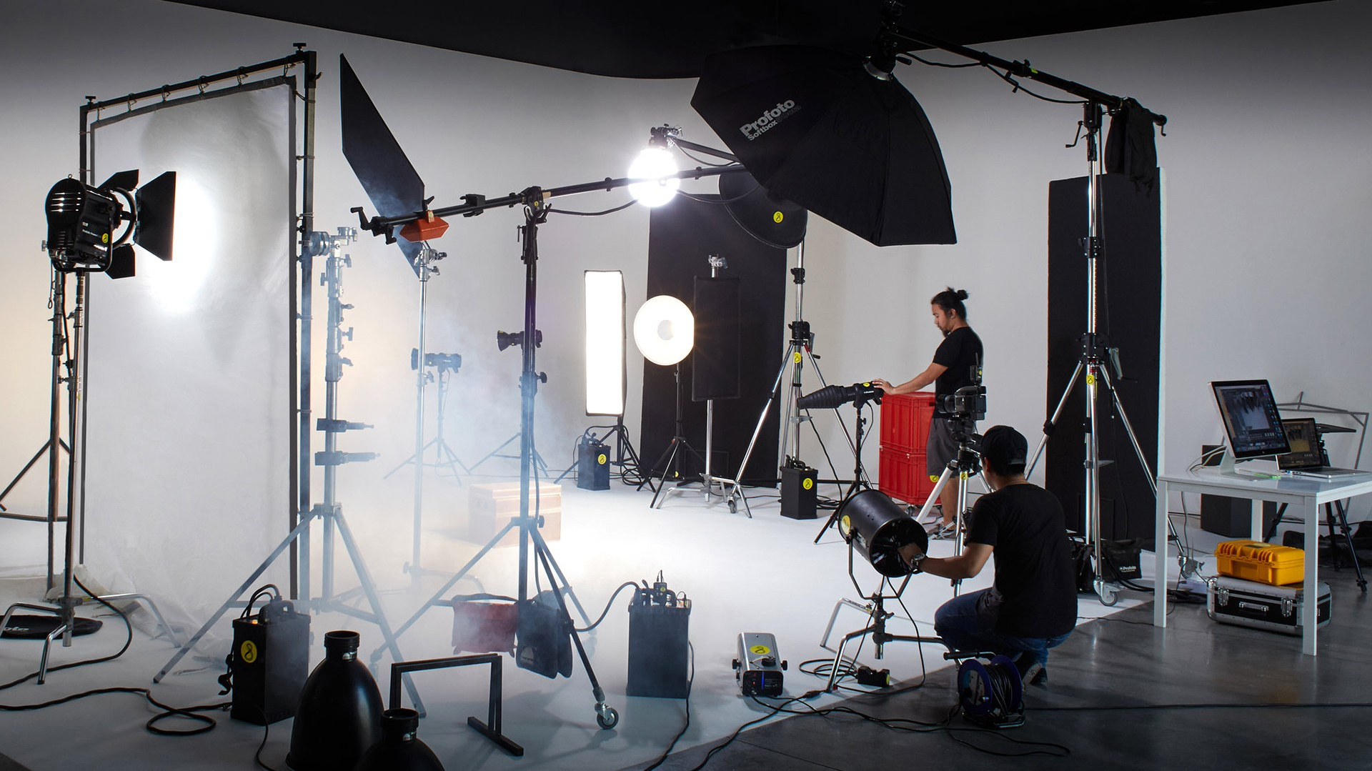 Как фотографировать предметы и товары для маркетплейсов. Предметная фотосъемка для маркетплейсов в Москве. Предметный фотограф Дмитрий Дрогунов