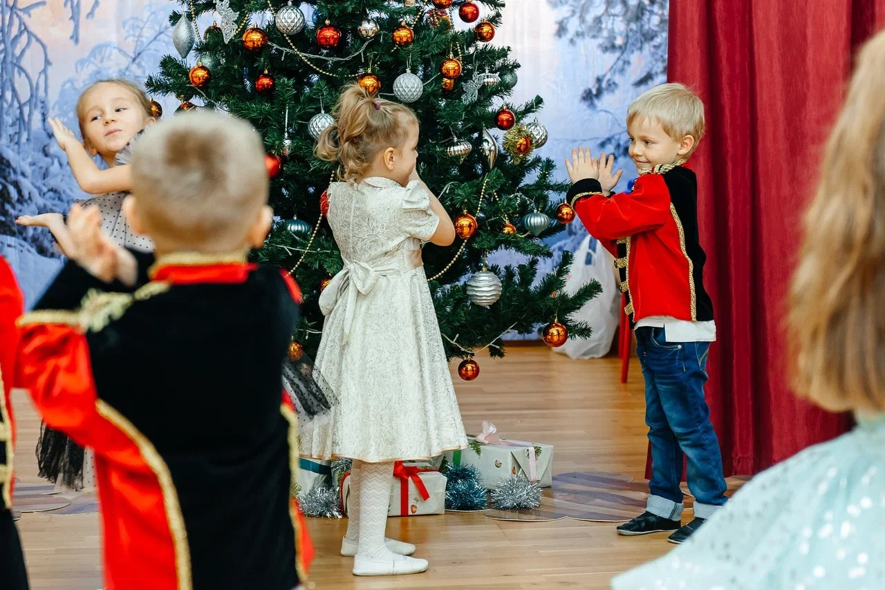 Новогодний Утренник. Школьная и детская фотография. Москва и Московская Область