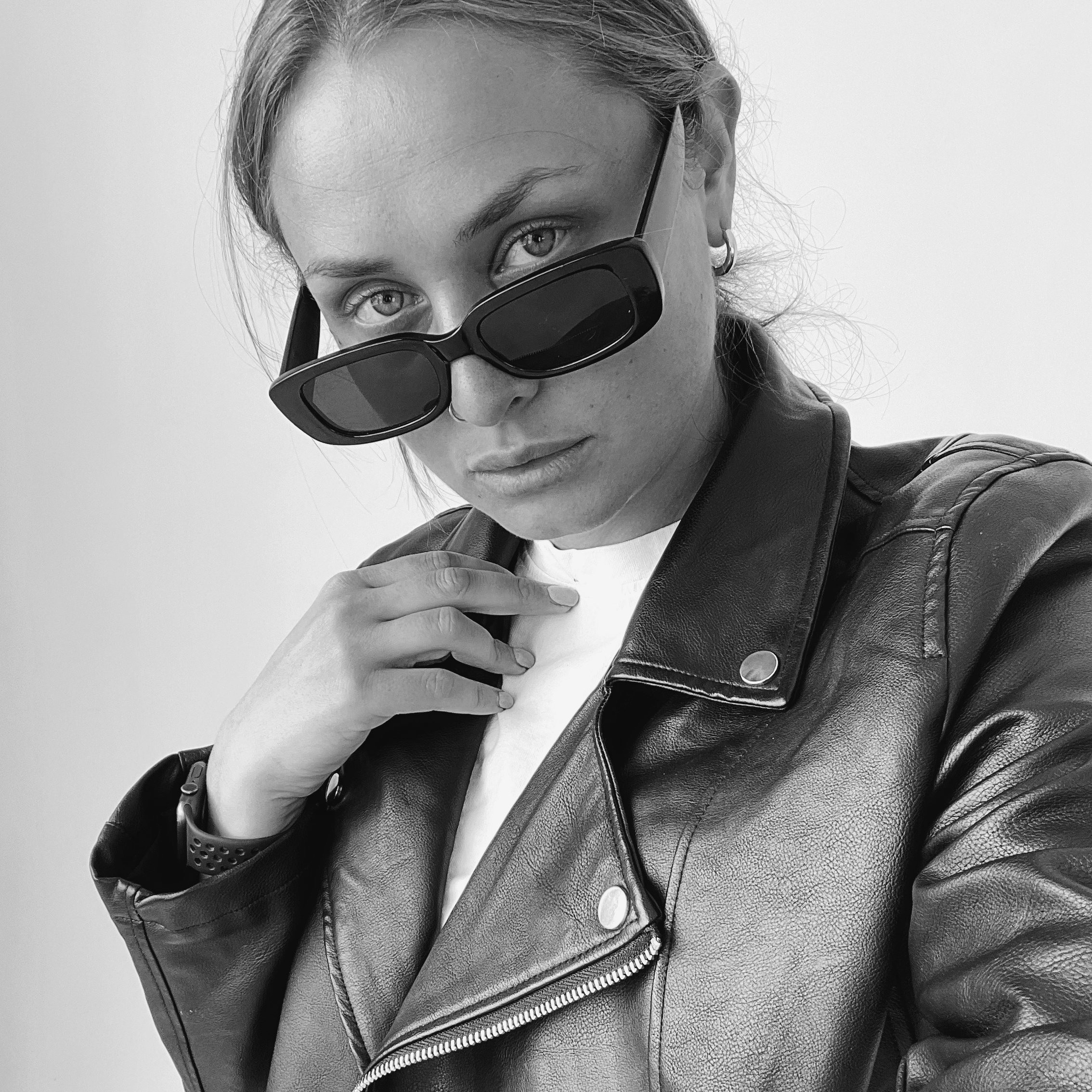 Контакты. Коммерческий фотограф в Санкт — Петербурге Настя Пак