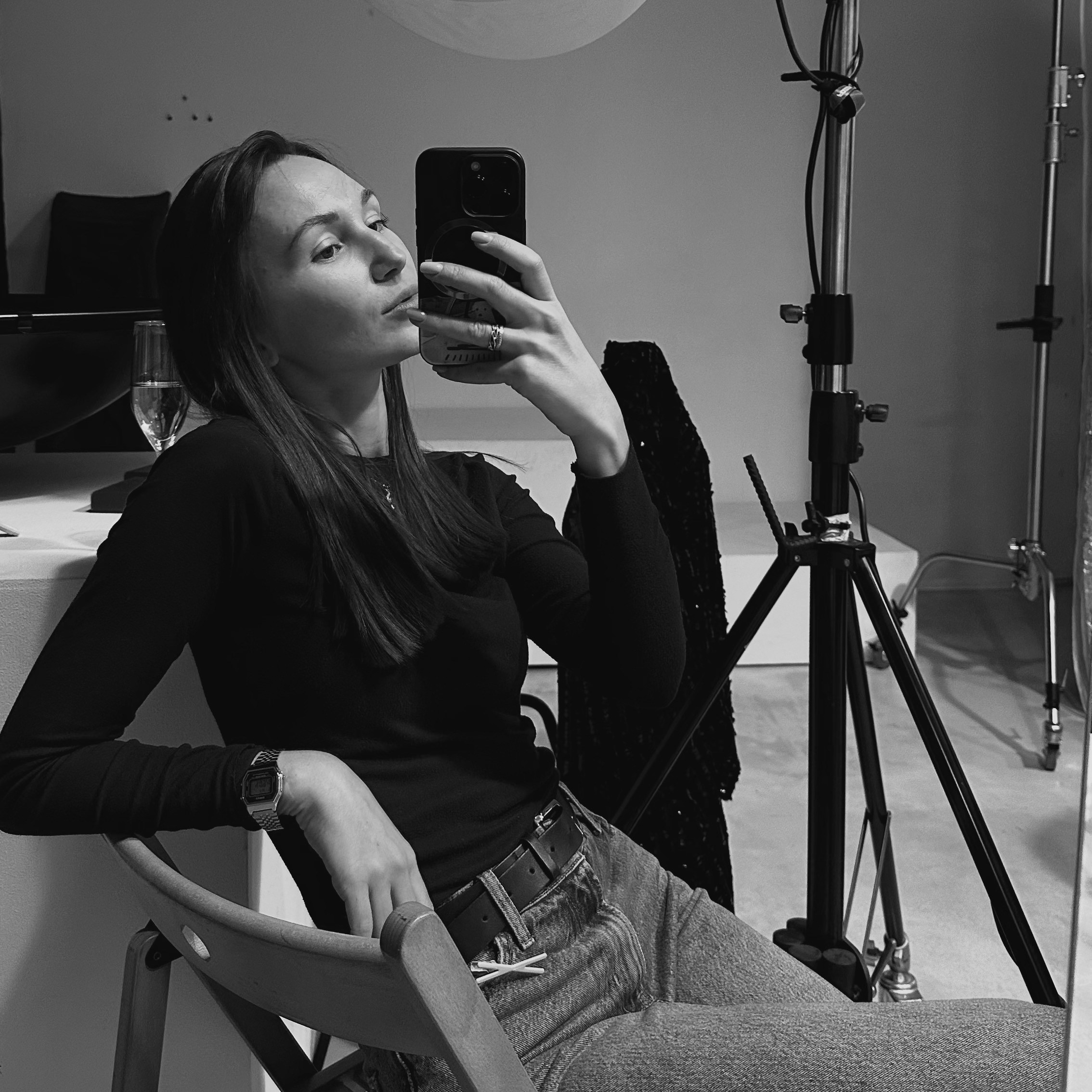 Меня зовут Ксения, приятно познакомиться и я фотограф в Екатеринбурге