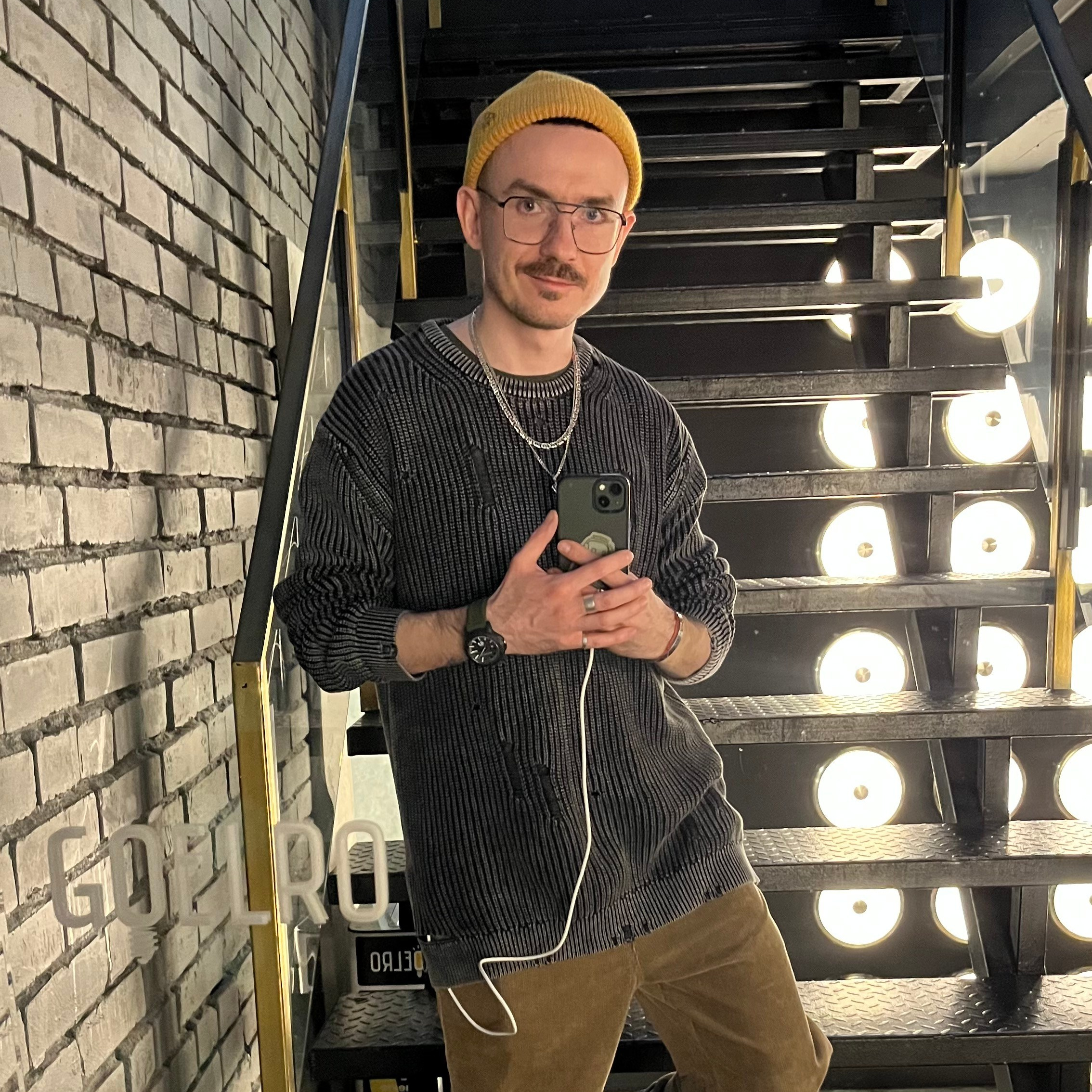 Портретный и репортажный фотограф в Москве Денис Машков