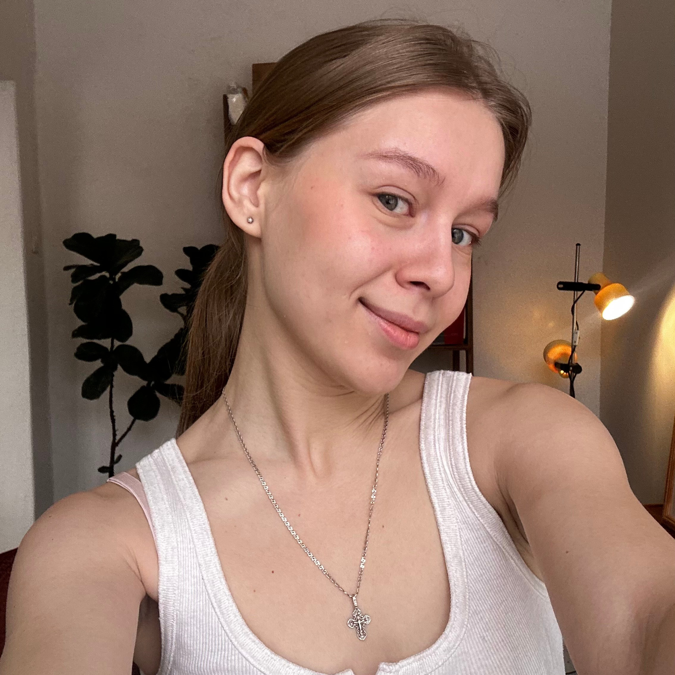 Контакты. Главная