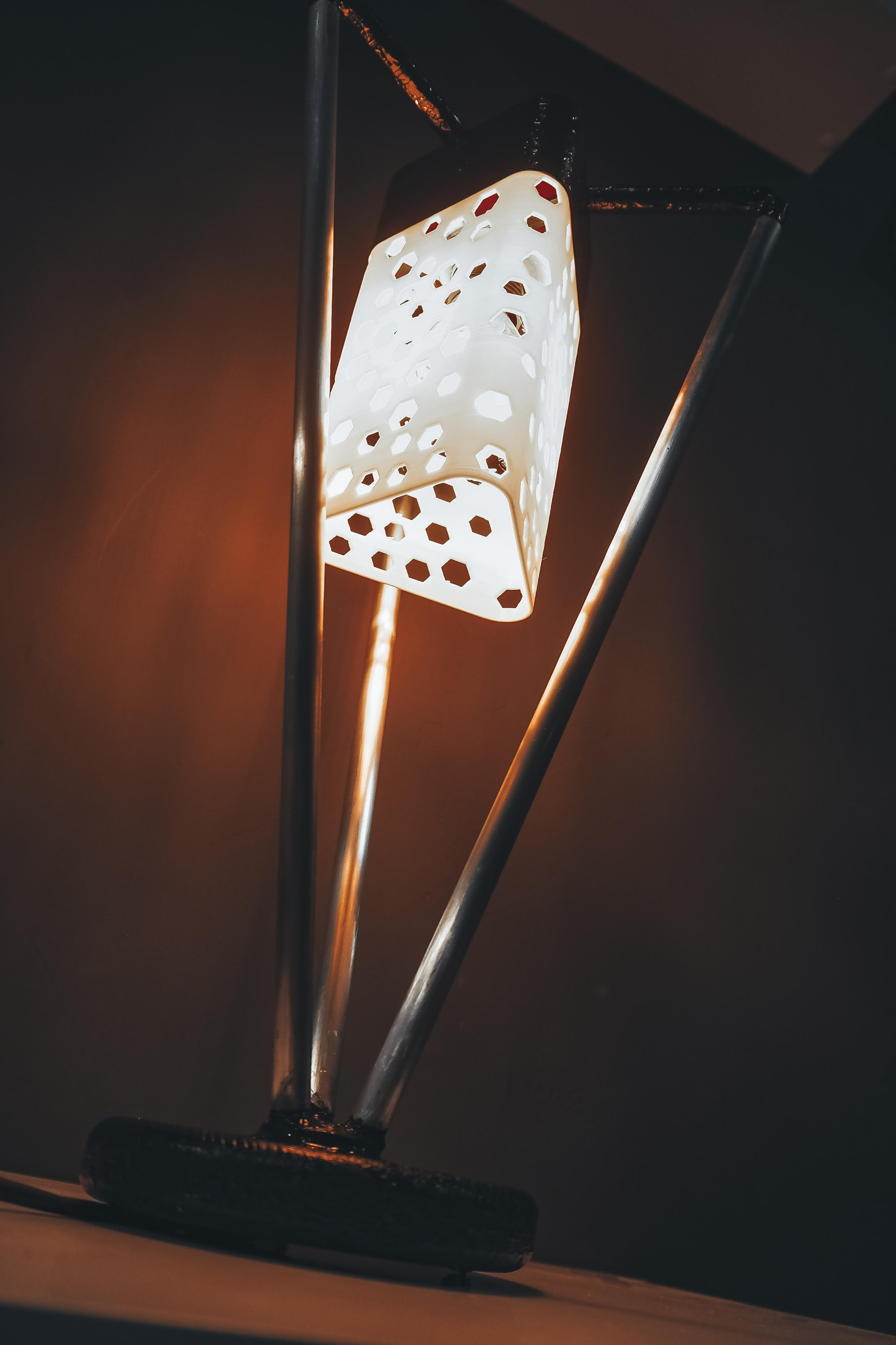 ГАЛЕРЕЯ. Светильники Романа Скороходова