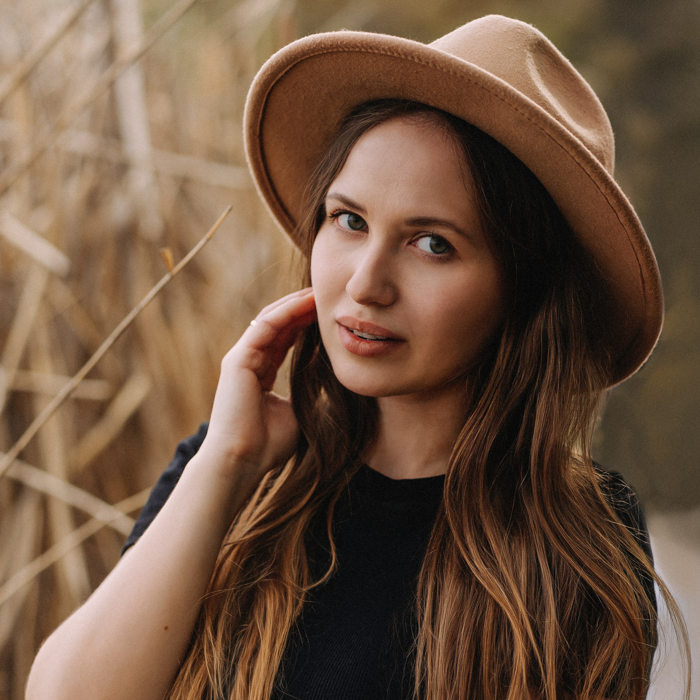 Контакты. Фотограф Ирина Позднякова