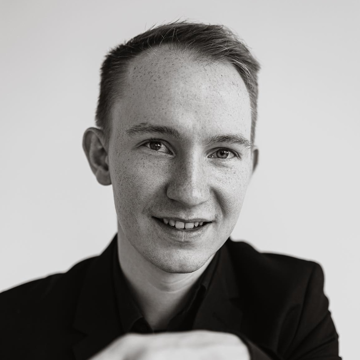 Контакты. Главная