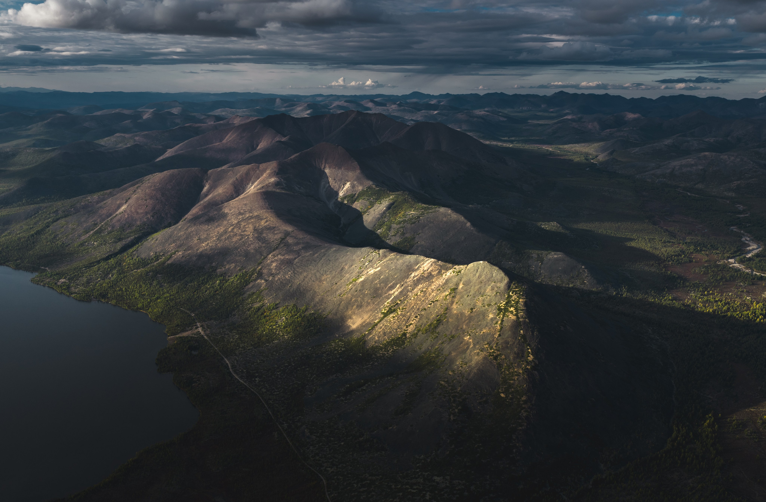 Неизвестная Колыма: Хетинские столбы и Эликчанские озера