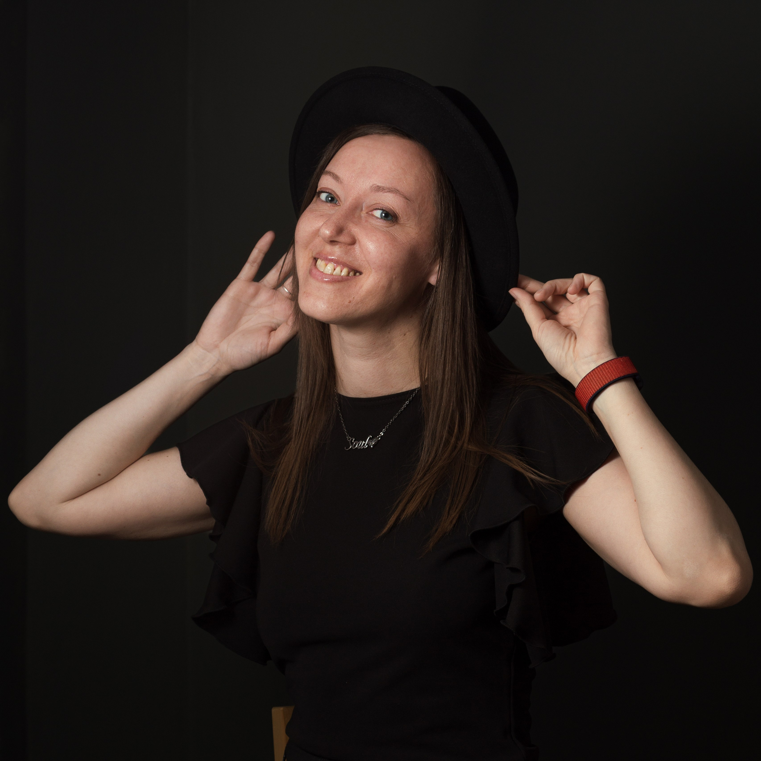 Контакты. Писатель Валя Саар официальный сайт