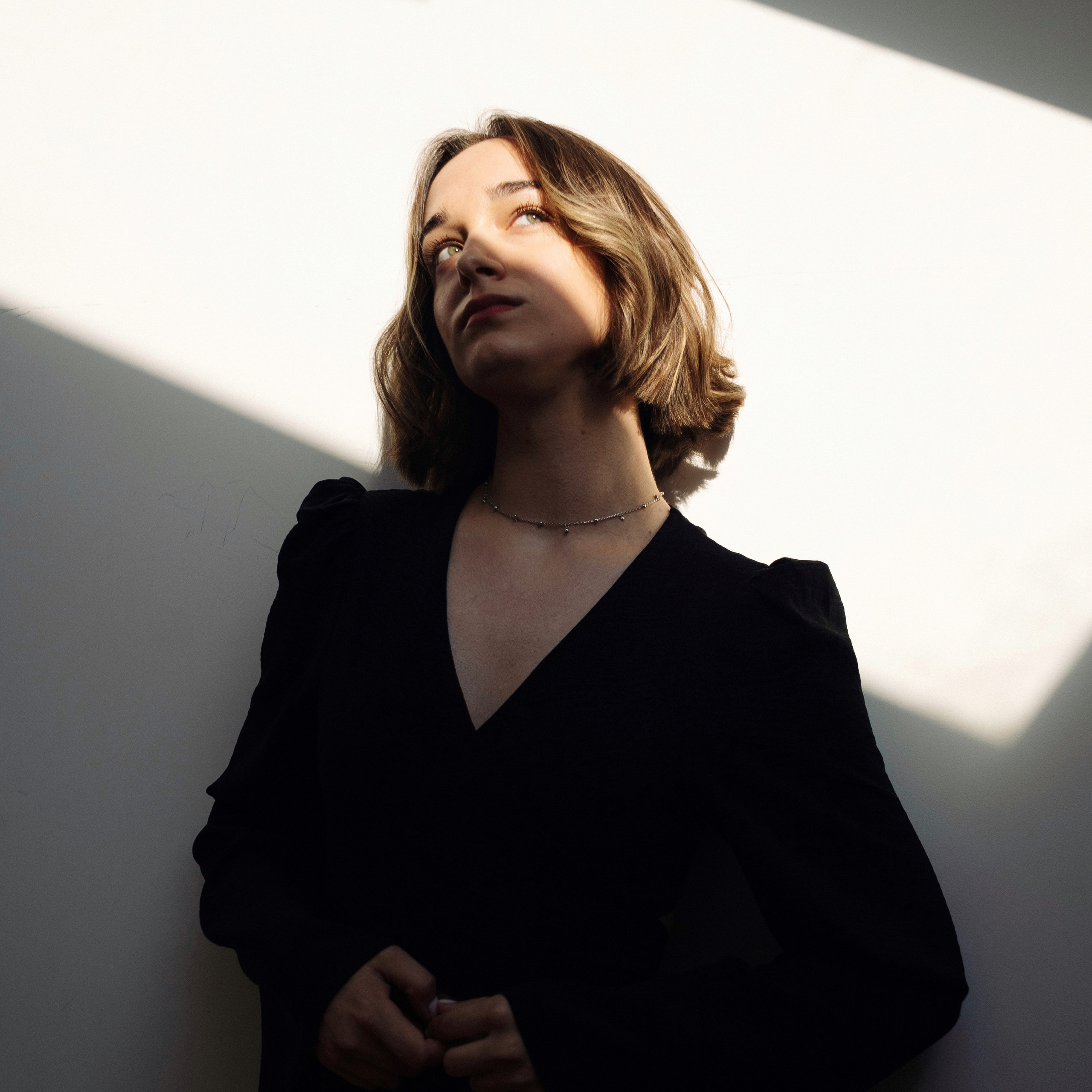 Контакты. Фотограф Сорокина Валерия | Москва