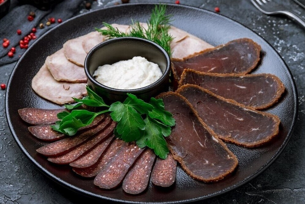 Банкетное меню. Грузинская кухня. Доставка блюд по меню. Доставка комплексных обедов