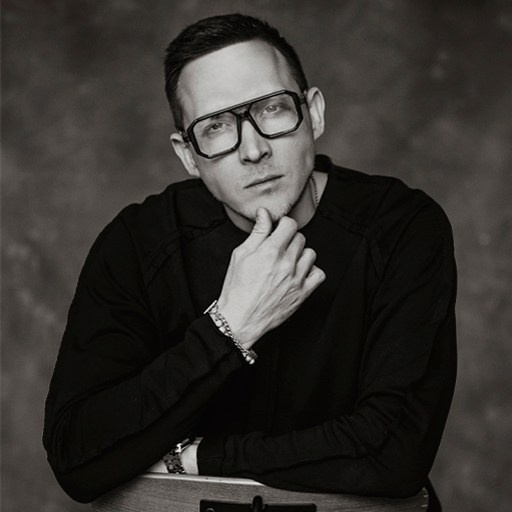 Контакты. Фотограф Сергей Воля