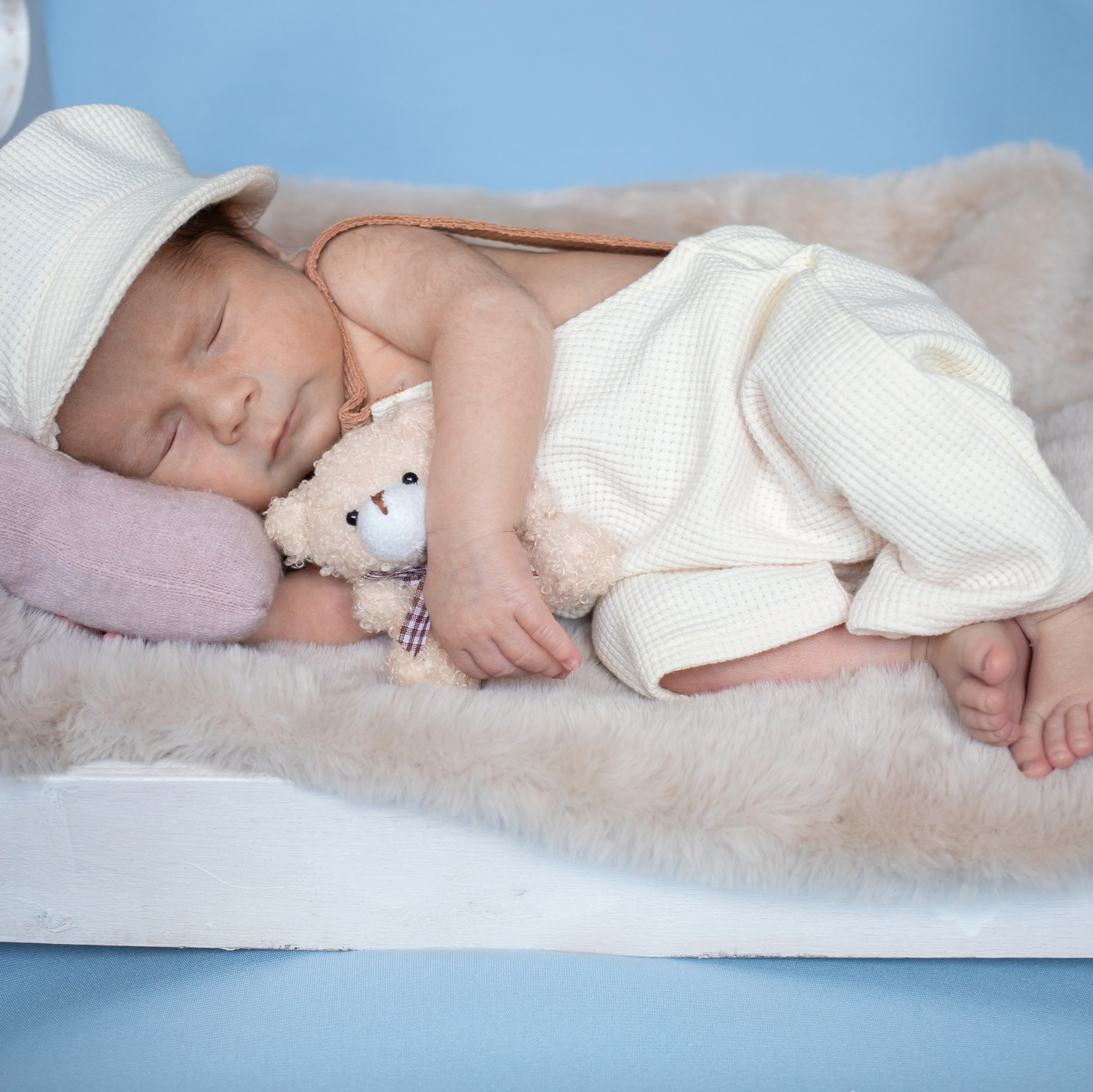 Услуги. Фотограф новорожденных в Екатеринбурге