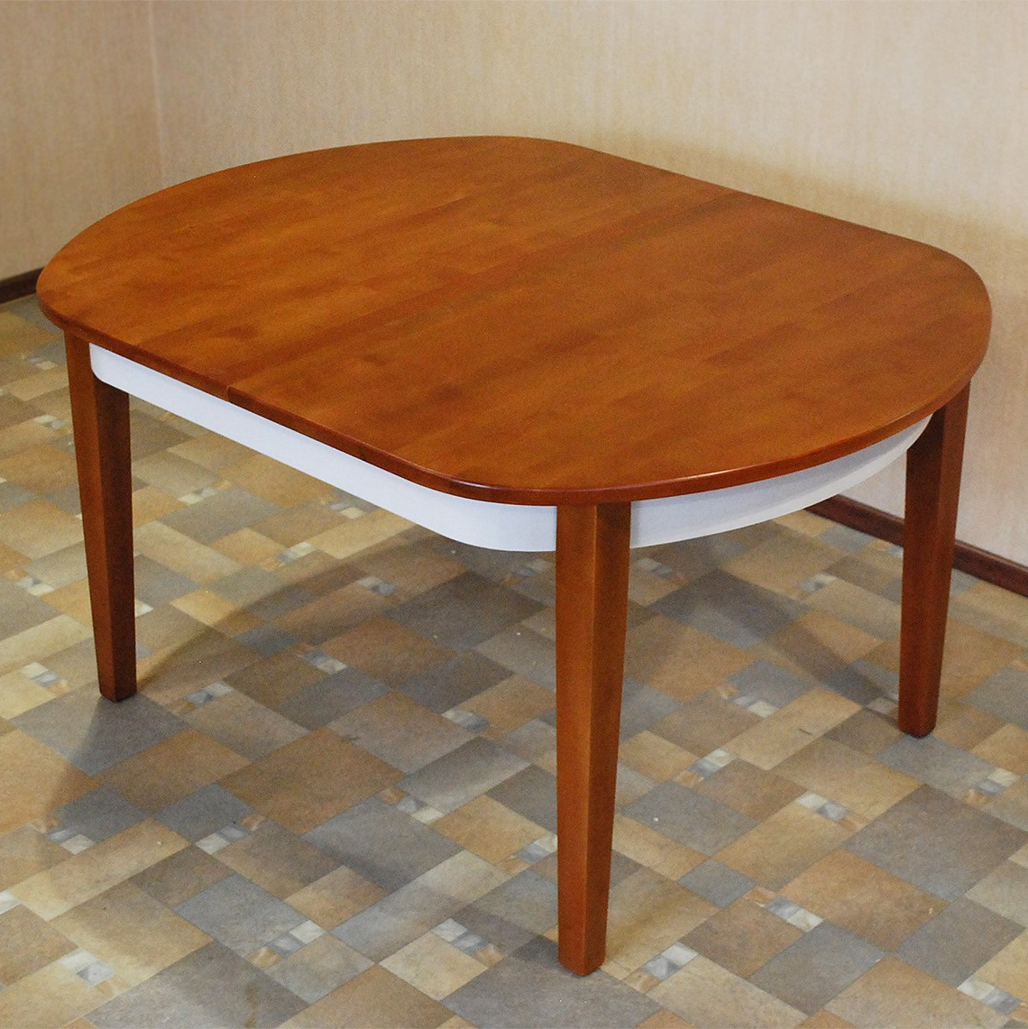 Столы. Стильная домашняя мебель