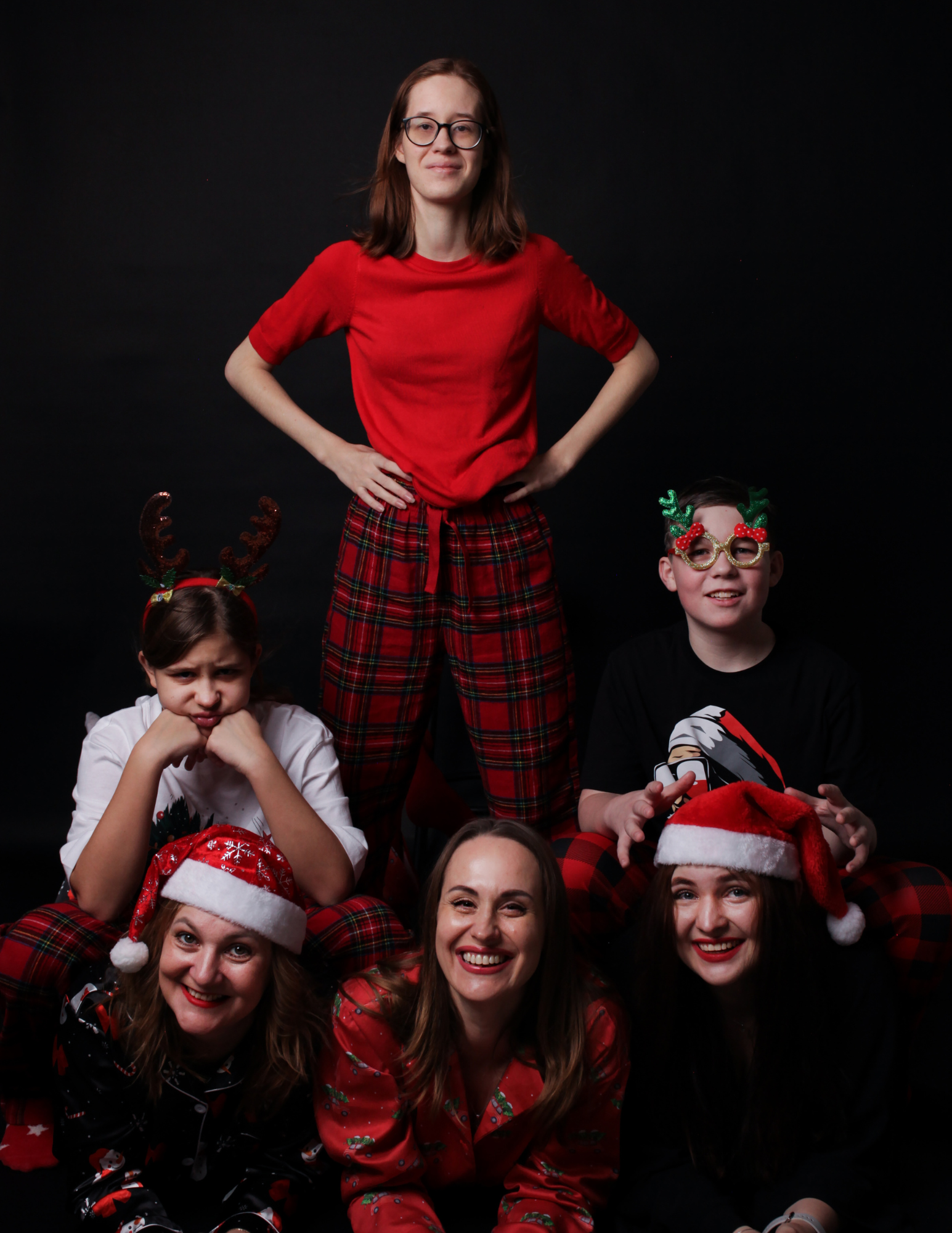 Happy New Year: как провести новогоднюю автопортретную съёмку. YourSelf.photostudio | автопортретная фотостудия ТОЛЬЯТТИ