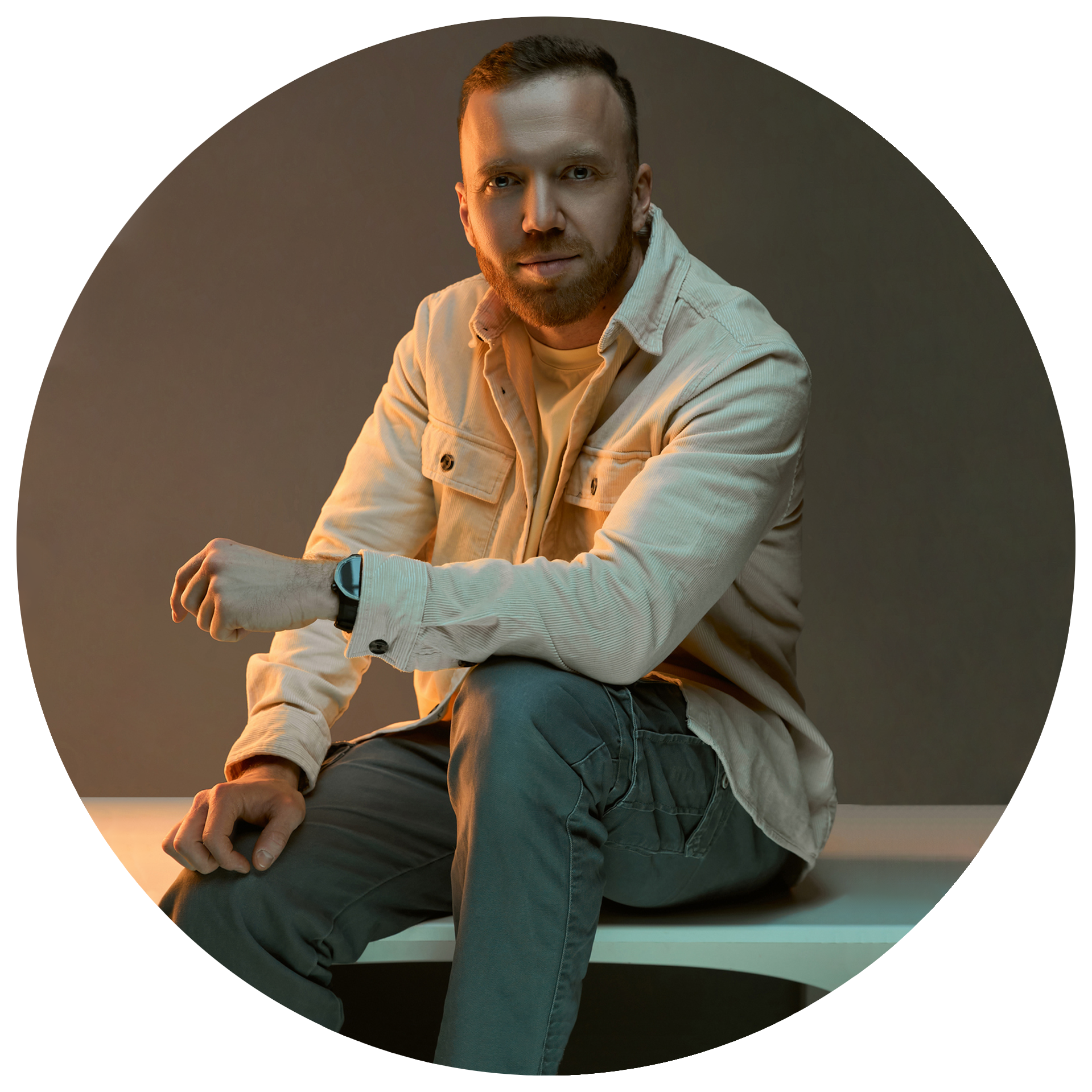 Контакты. Фотограф Никита Барановский