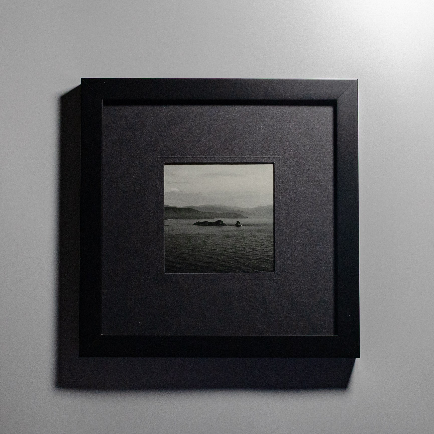 Купить пейзажную арт-фотографию, пейзажная арт-фото в высоком разрешении, уникальные пейзажные фотографии для интерьера, арт-пейзажи на продажу, фото природы в художественном стиле, пейзажная фотография как искусство, абстрактные пейзажные фотографии, минималистские пейзажи в стиле арт, сюрреалистичные пейзажные снимки, чёрно-белые арт-пейзажи, фэнтези-пейзажи для оформления, меланхоличные пейзажные фото, пейзажные фото для современного интерьера, большие арт-фотографии на стену, фото природы в стиле лофт, пейзажи для офисного декора, элитные пейзажные фотокартины, фото пейзажей в рамке на заказ, авторские пейзажные арт-снимки, пейзажная фотография limited edition, редкие арт-пейзажи от фотографа, эксклюзивные фото природы, пейзажи с эффектом живописи, как выбрать арт-пейзаж для интерьера, где купить художественные пейзажные фото, современная пейзажная фотография как искусство, известные фотографы арт-пейзажей  