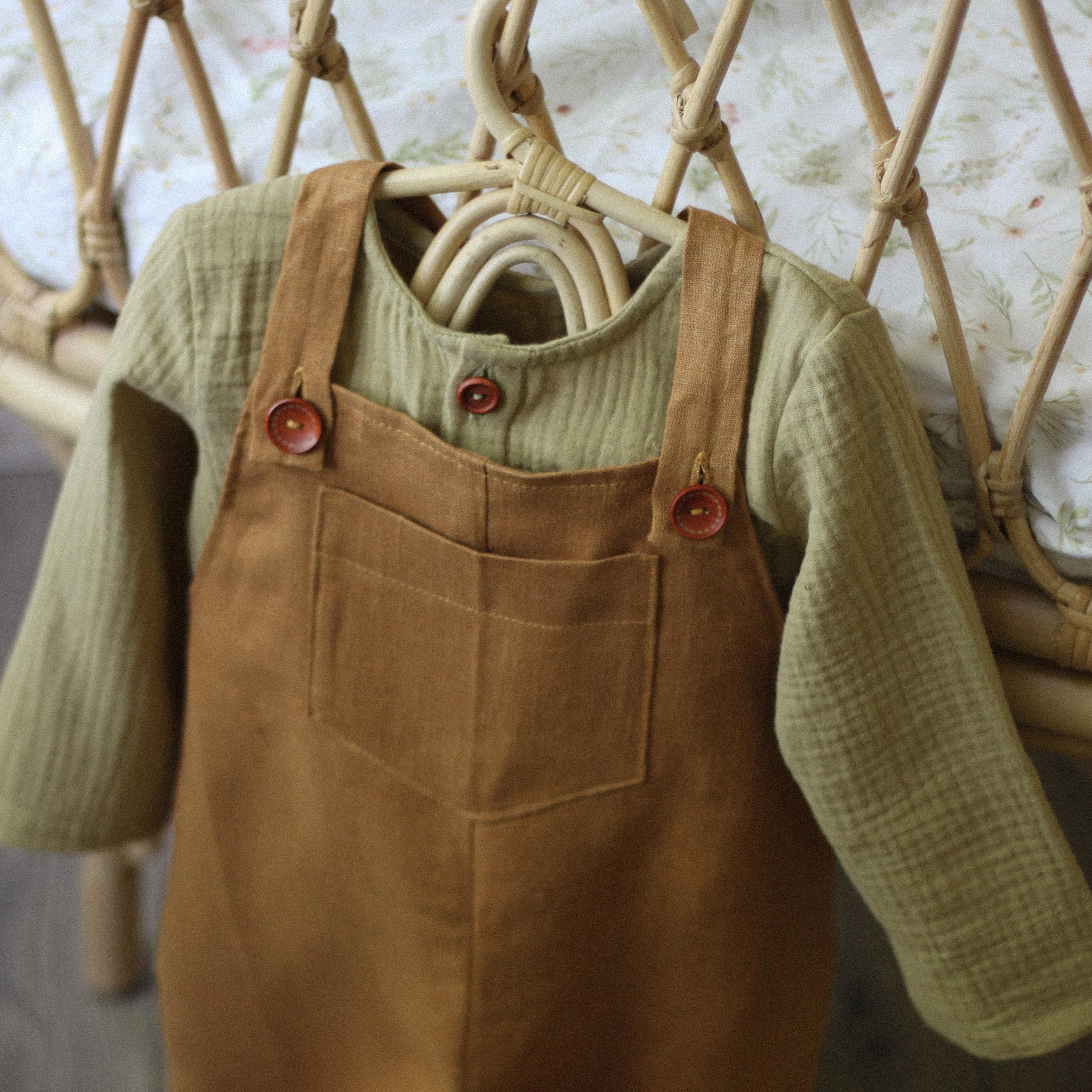 022 Комбинезон с карманом. Эко-одежда для детей