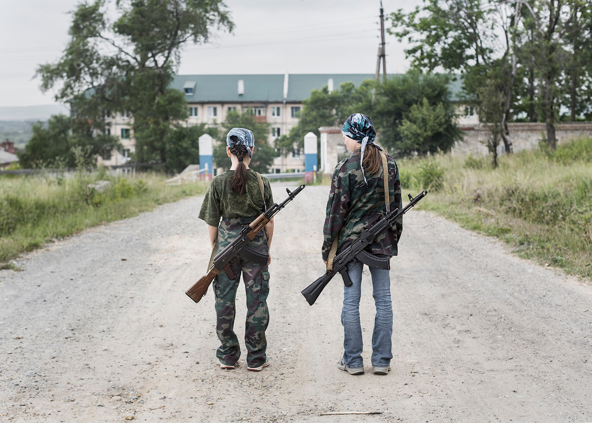 ◽ Вежливая рыба. Елена Аносова — художница и исследовательница, куратор и лектор