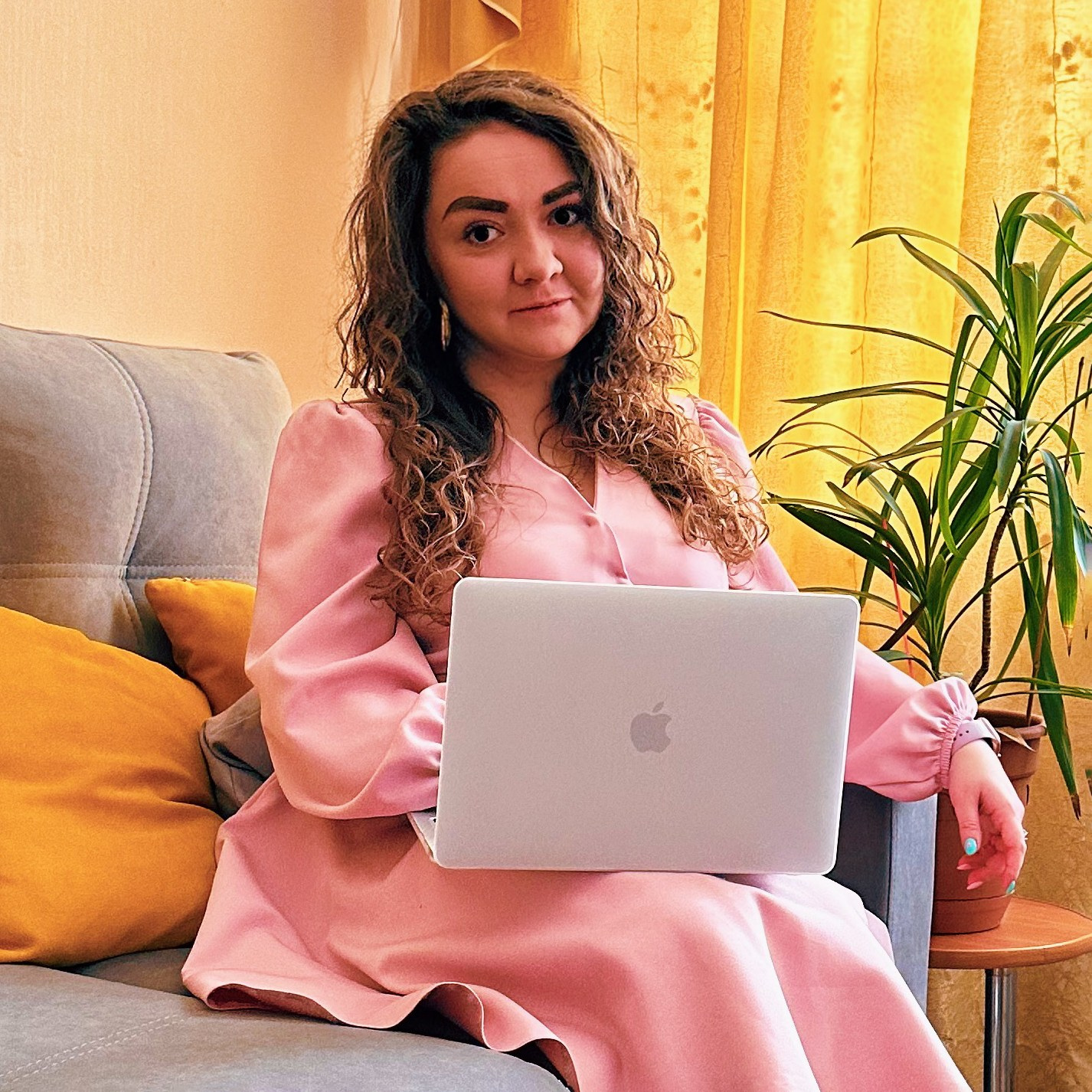 Контакты. Бренд-дизайнер Оксана Золотухина, г. Архангельск