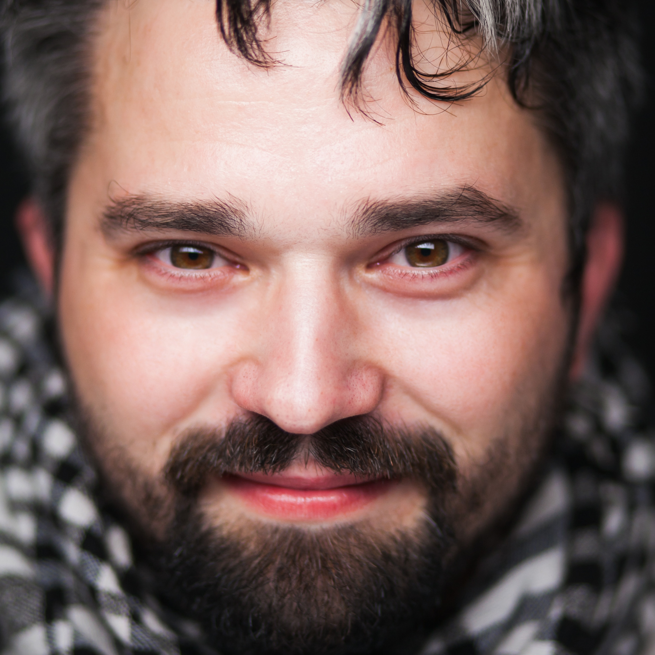 Davletberdin Ruslan contacts. Professional event photographer Ruslan Davletberdin