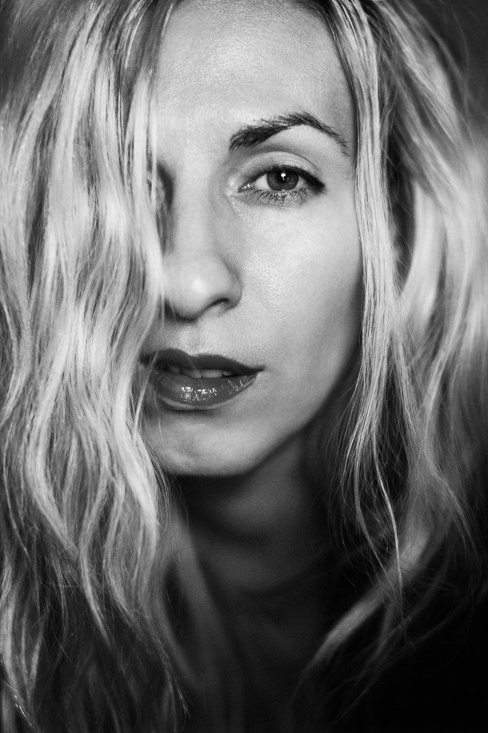 Контакты. Алёна Али. Фотограф в Москве