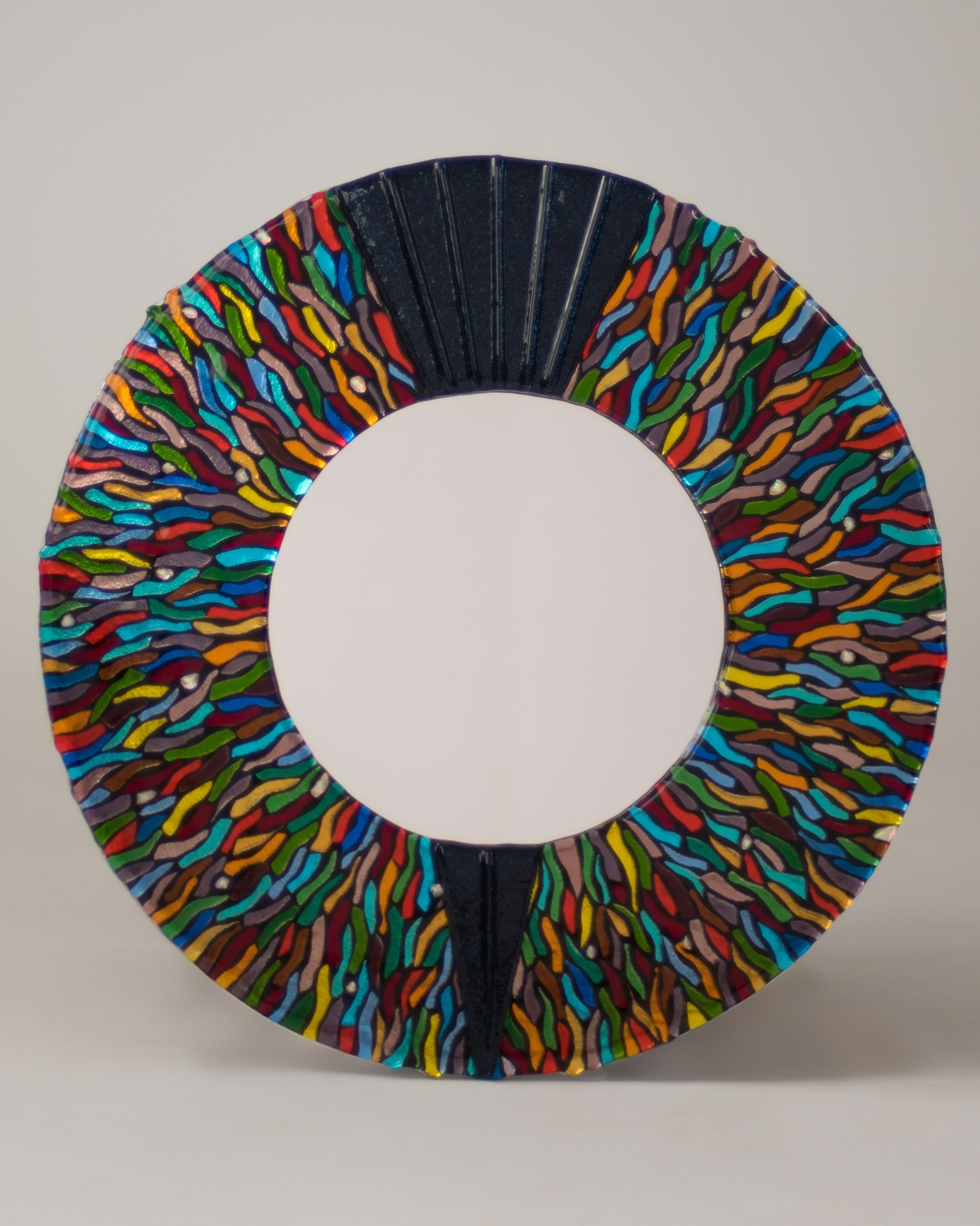 Зеркала. Художественное стекло Ольги Козачун — Крым