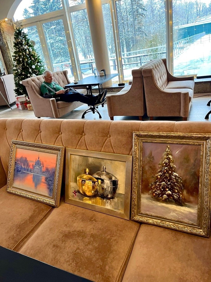 New Year's paintings by Irene Postolnaya at the exhibition in St. Petersburg "Simply Magic", December 2023 - January 2024