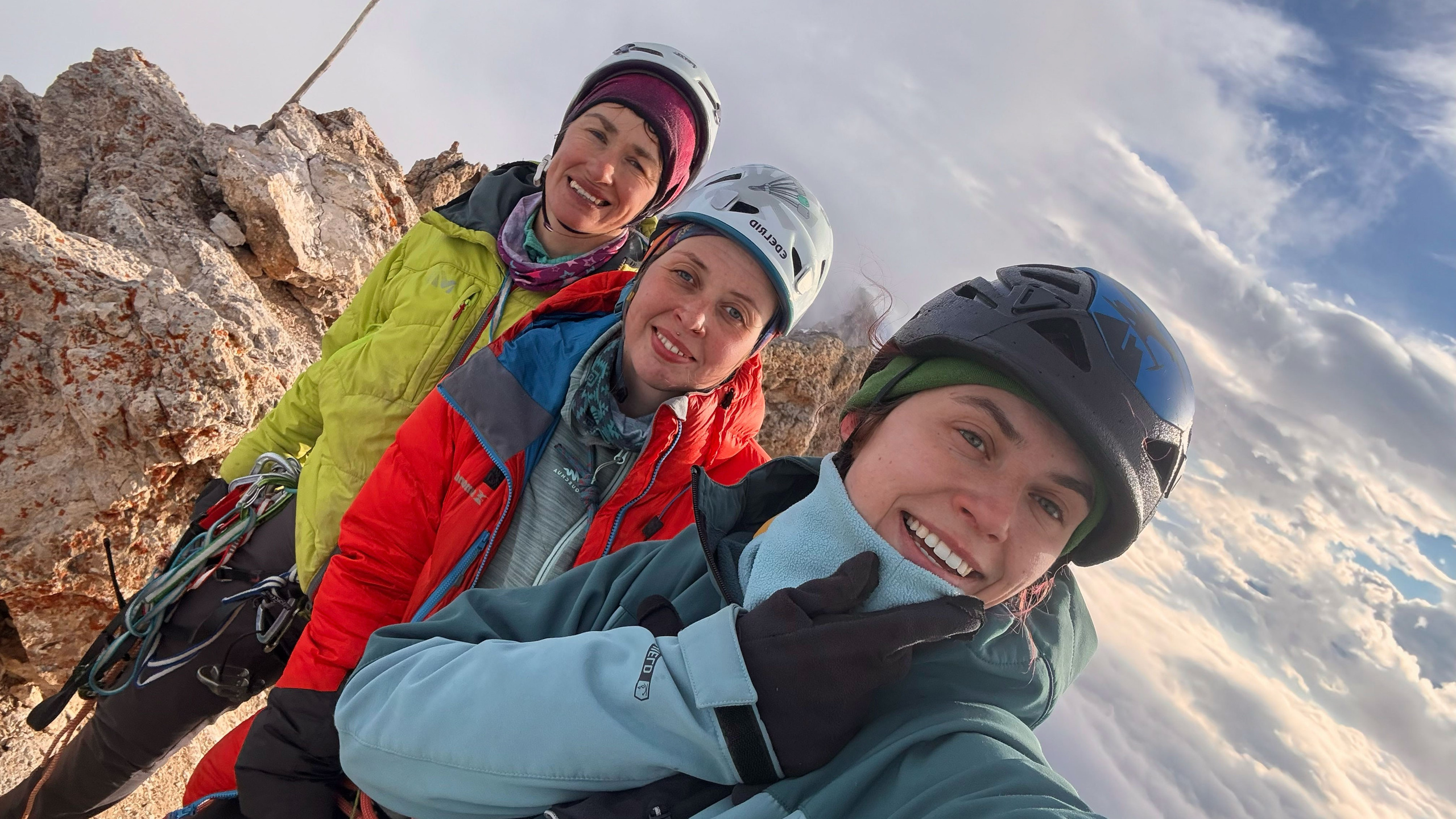 И снится нам не рокот камнепадов, а… тропинка в Севастополь. “Steel Angel”: women’s climbing award